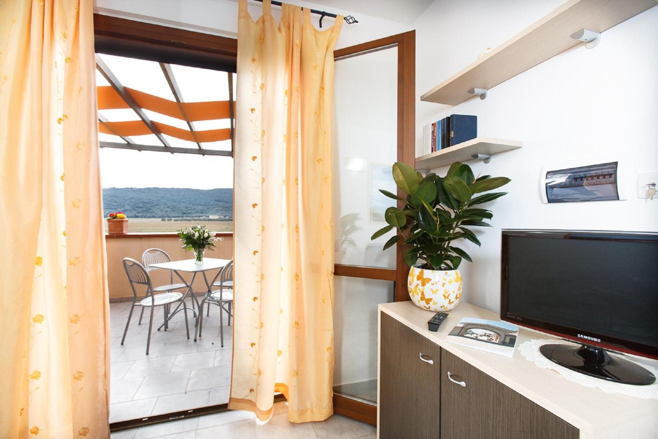 One-Bedroom Apartment with Sea View