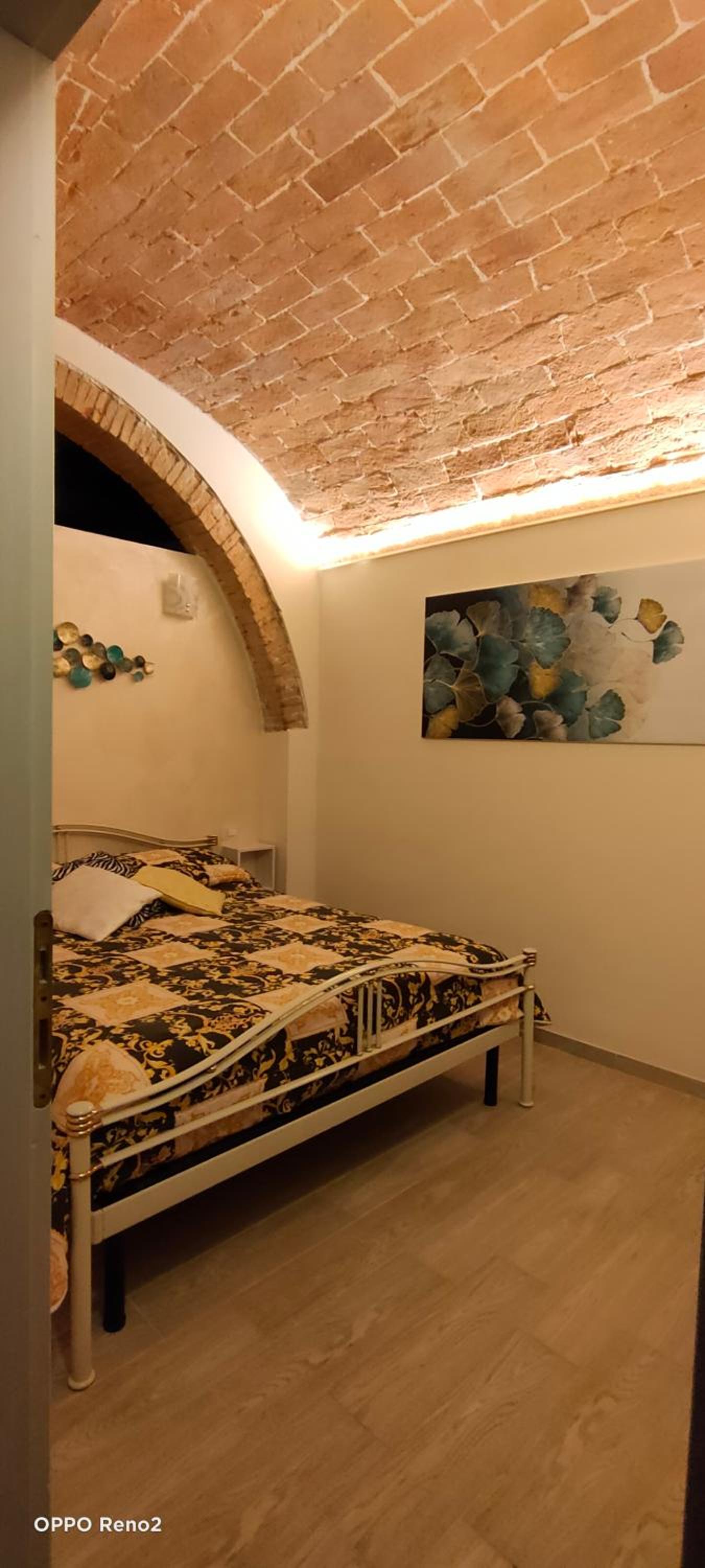Standard Suite - Photo 1