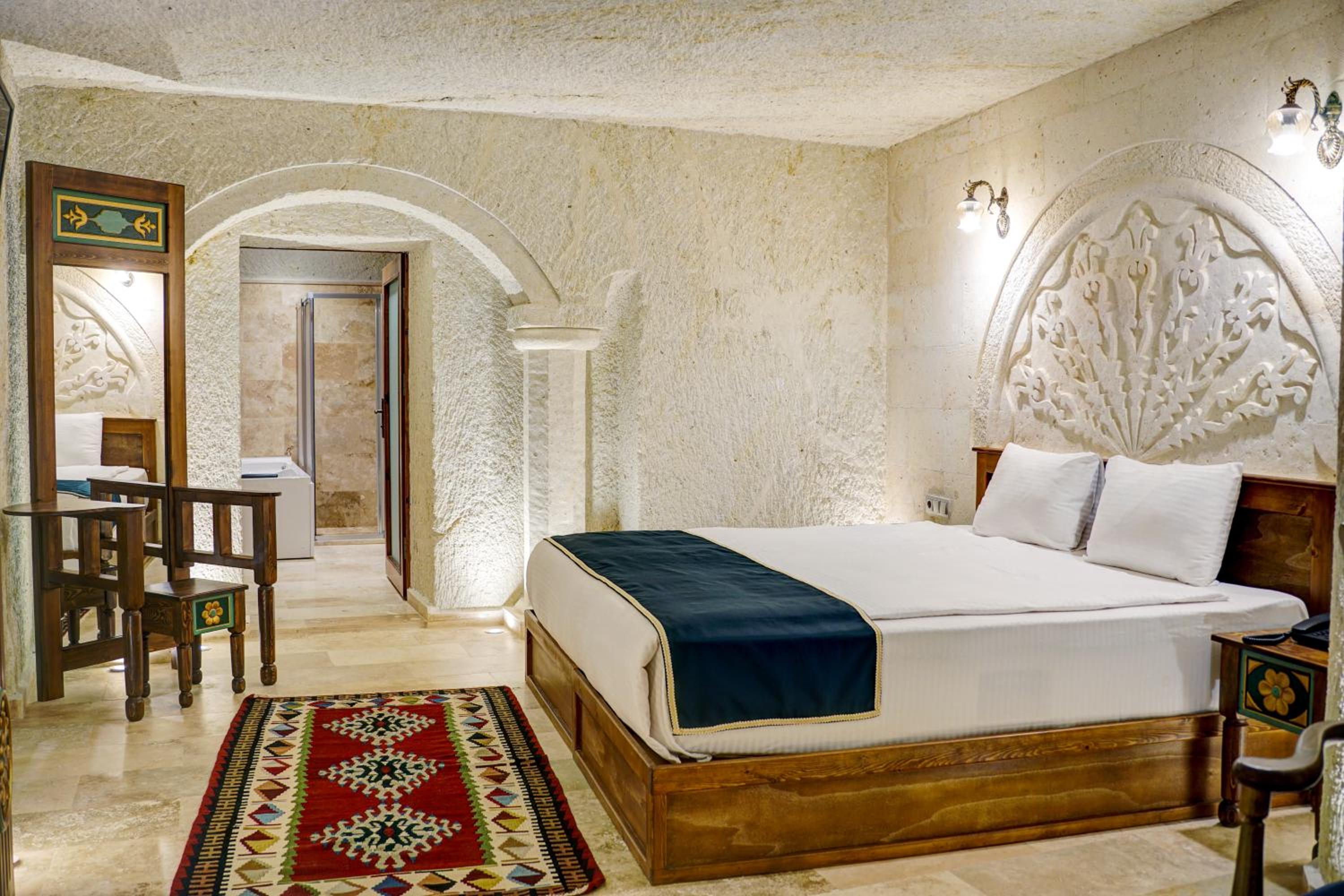 Deluxe Room - Photo 7