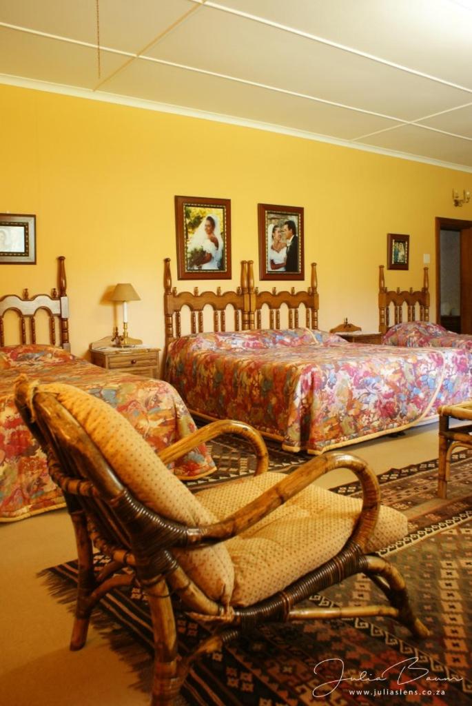 Family Room - Photo 10