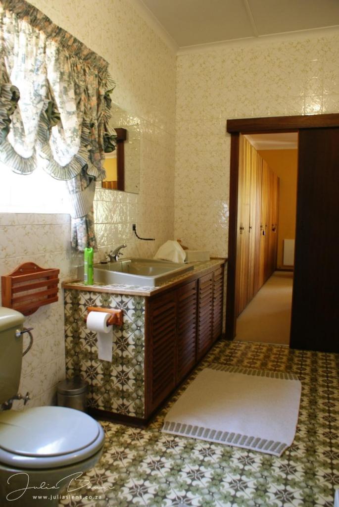 Family Room - Photo 11