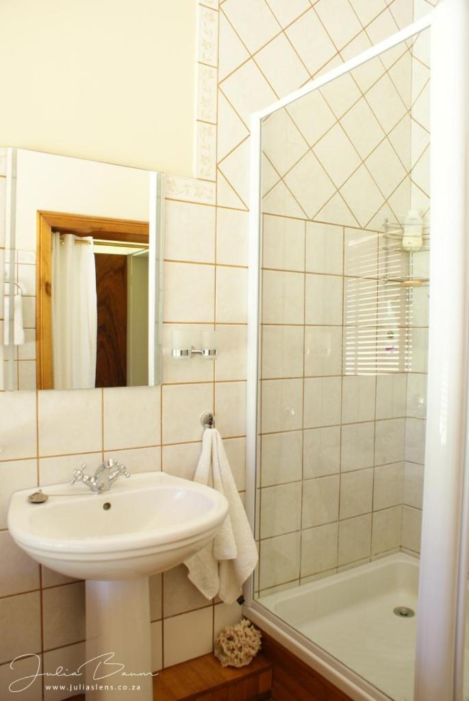 Double Room - Photo 5