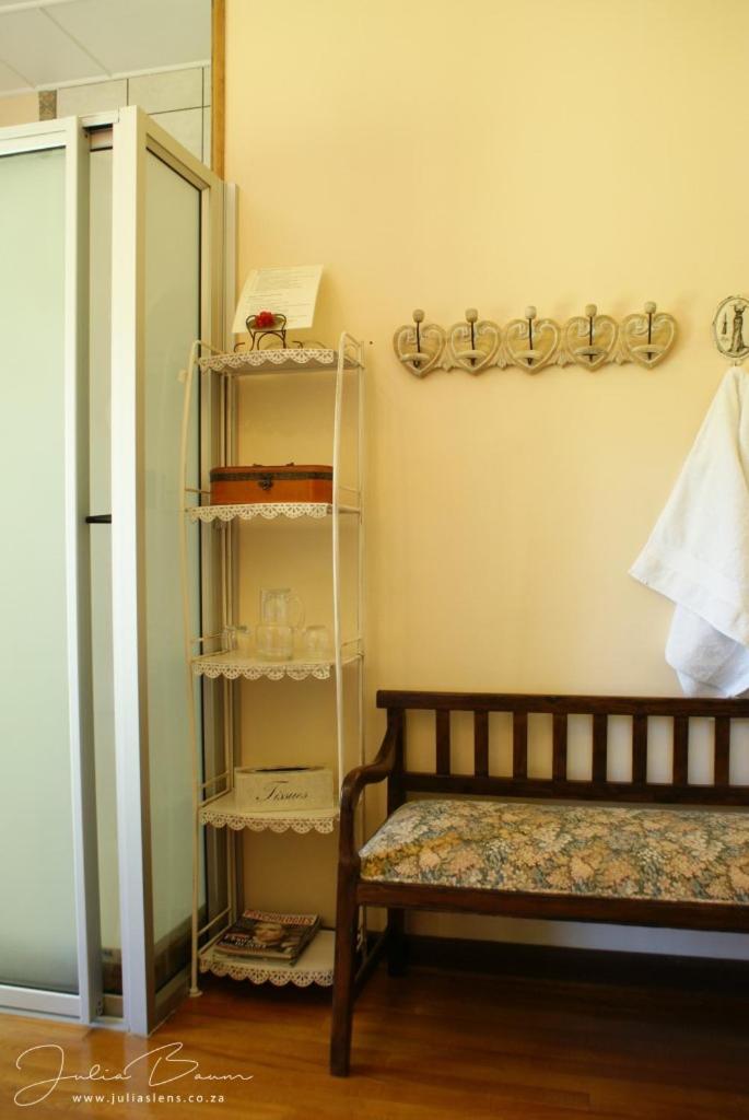 Double Room - Photo 17