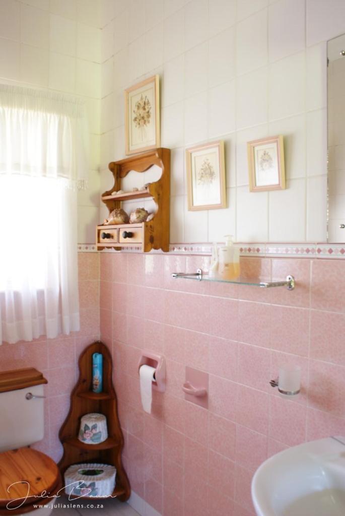 Double Room - Photo 19
