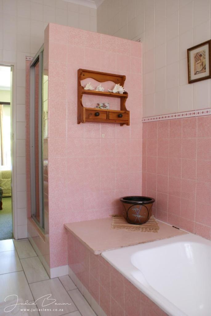 Double Room - Photo 2