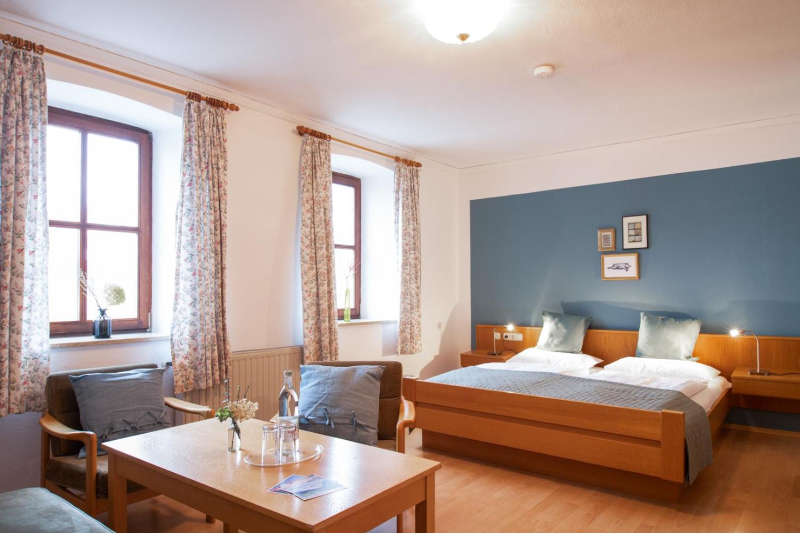 Large Double Room photo 3
