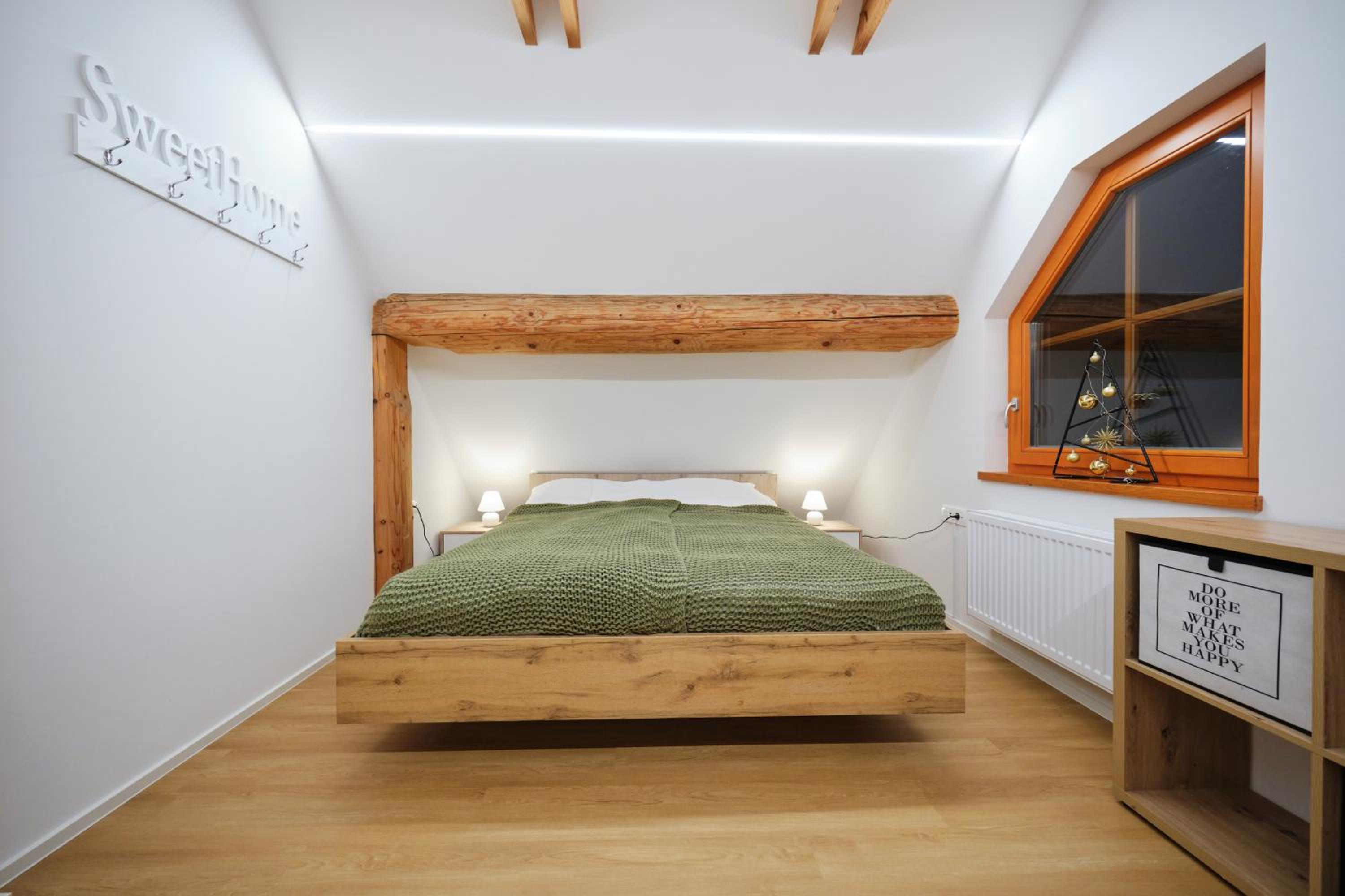 Three-Bedroom Chalet photo 1