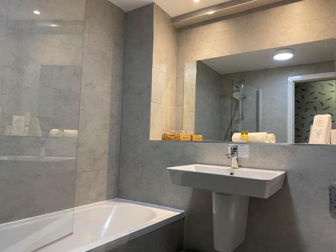 Double Room with Mountain View - Pet Friendly photo 2