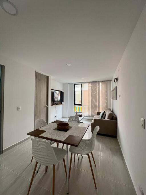 Three-Bedroom Apartment photo 1