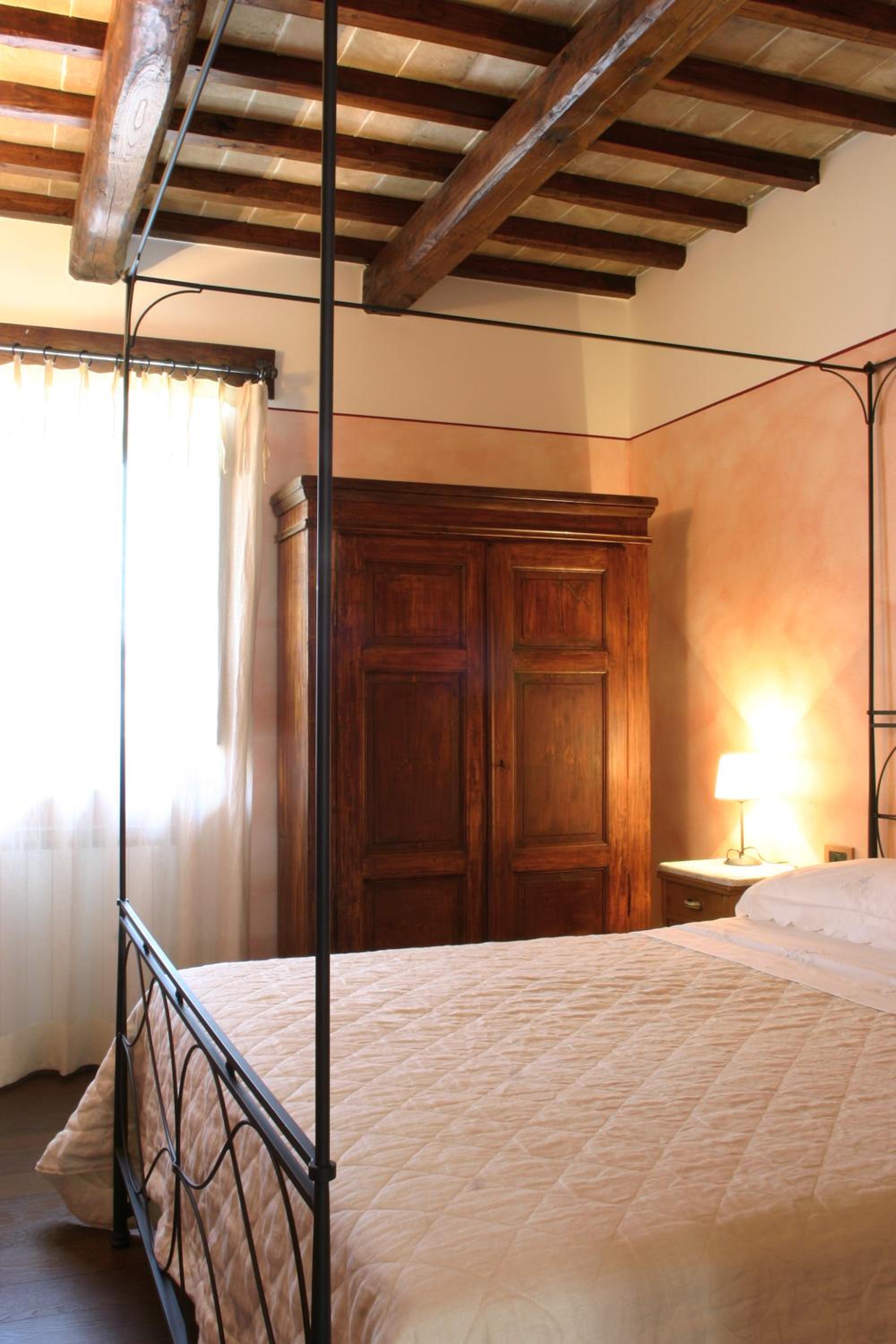 Double Room with Private Bathroom photo 3