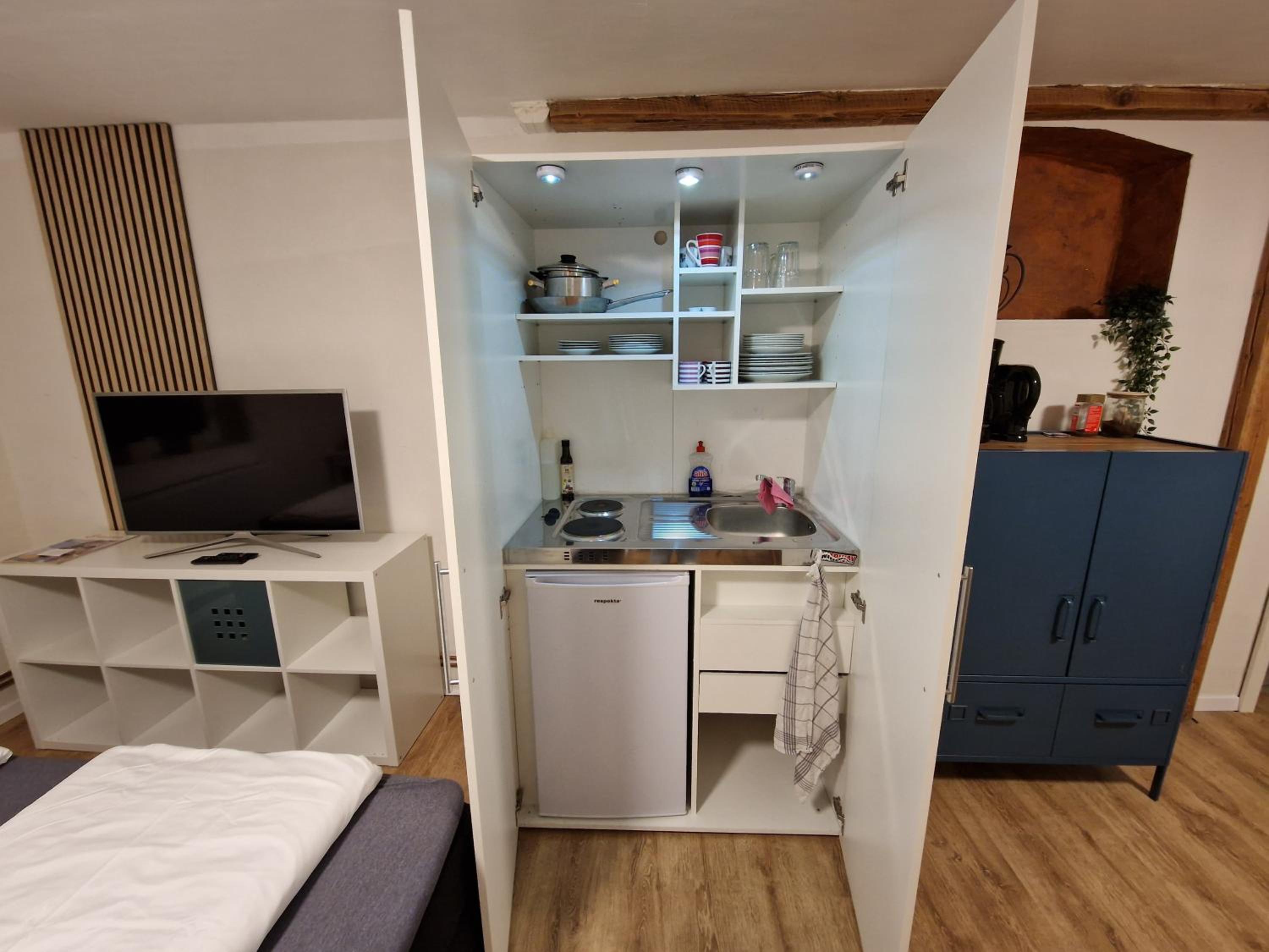 One-Bedroom Apartment photo 3