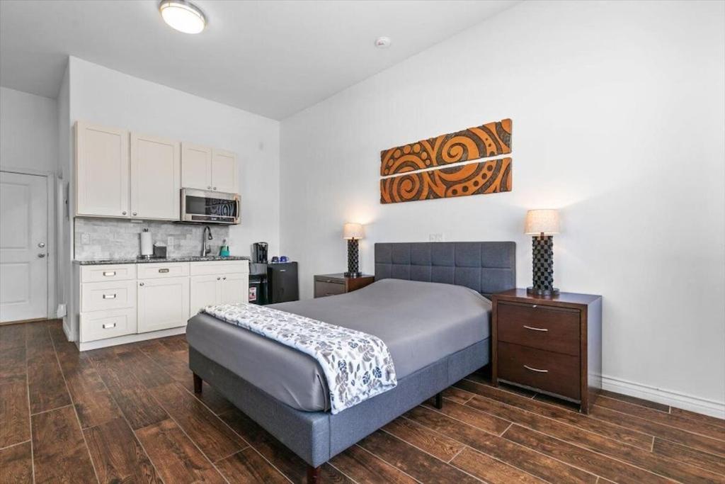 Studio Apartment photo 1