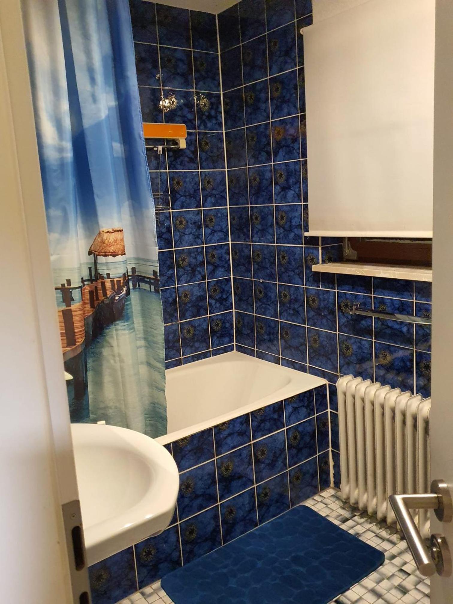 Basic Triple Room with Shared Bathroom photo 2