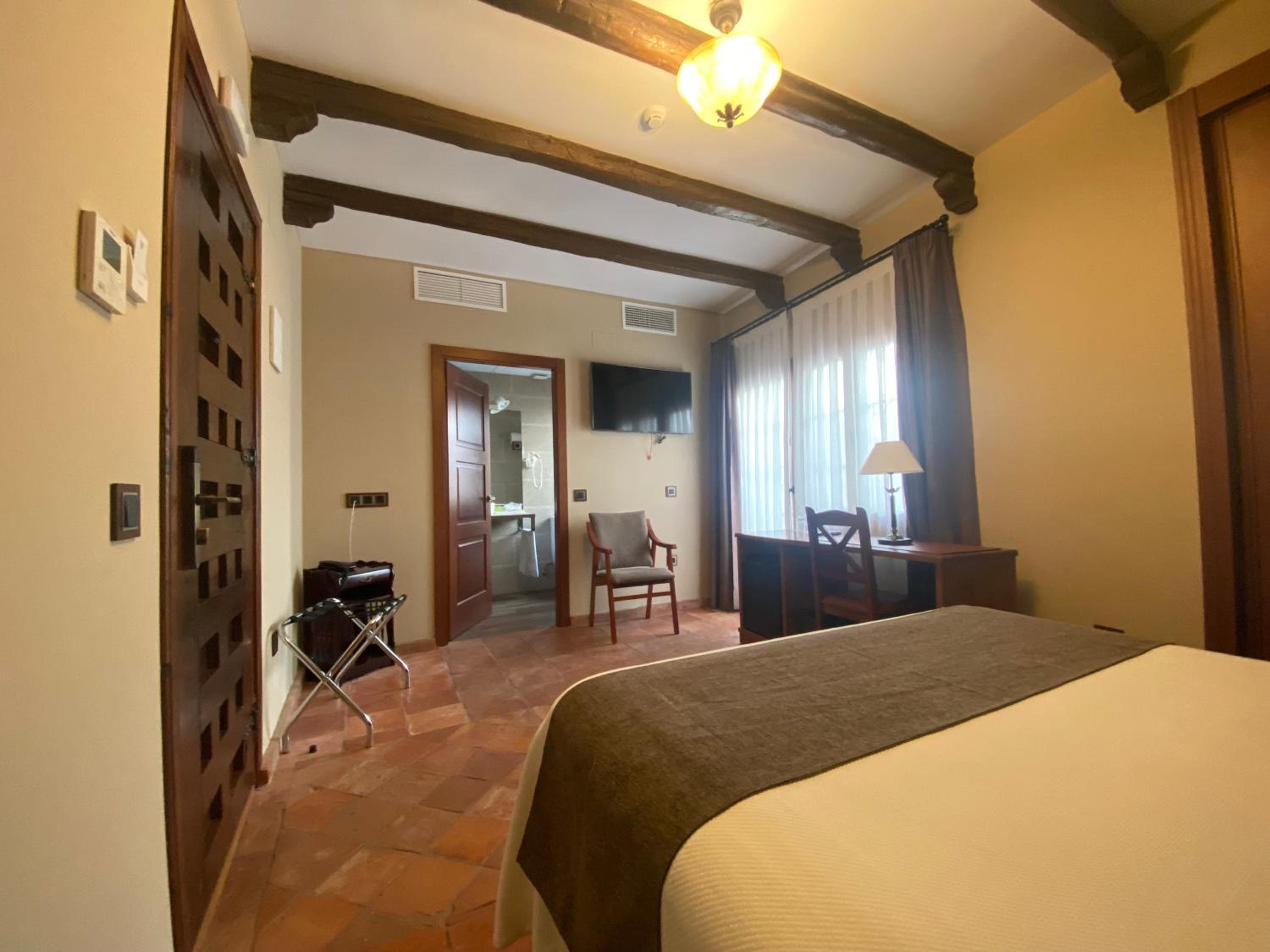 Double Room with Terrace - Photo 1