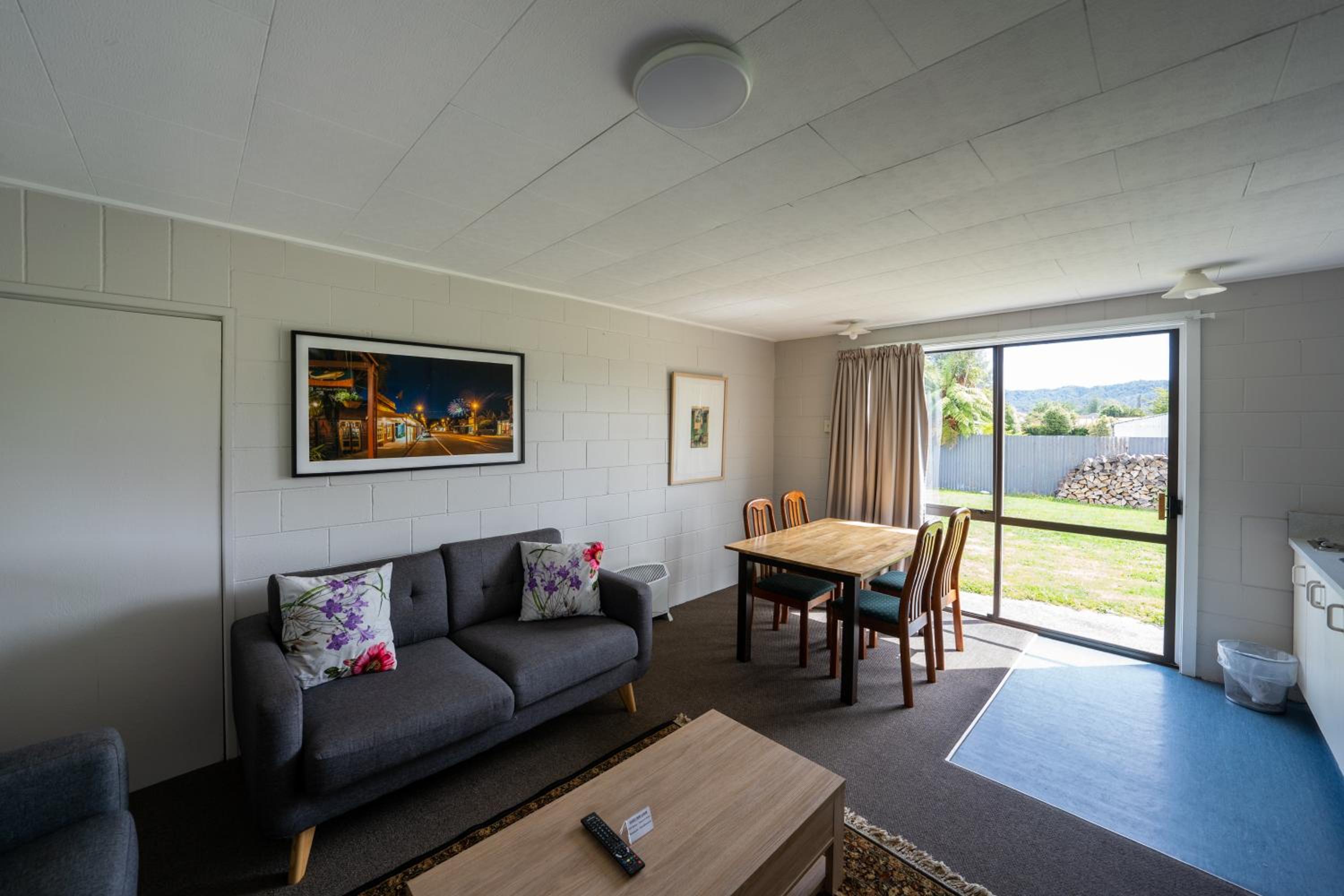 Family Room photo 1