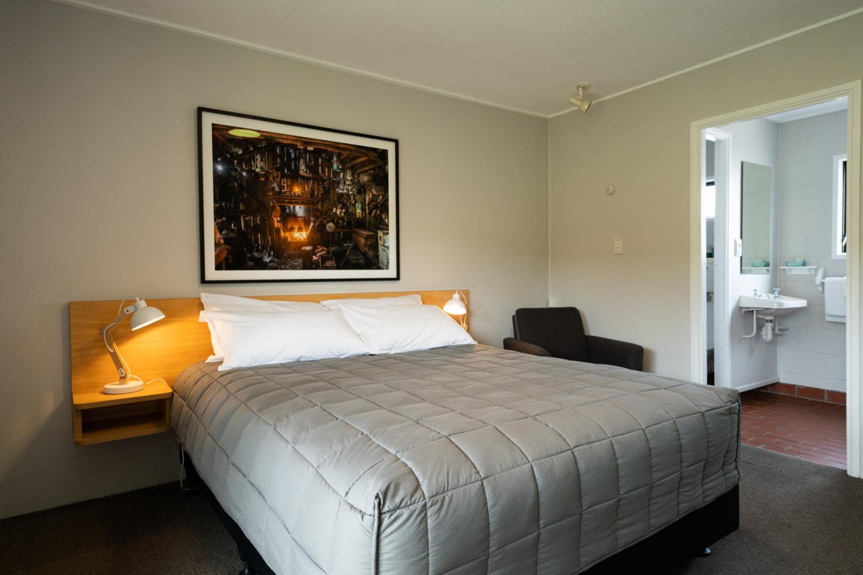Queen Room - Photo 3
