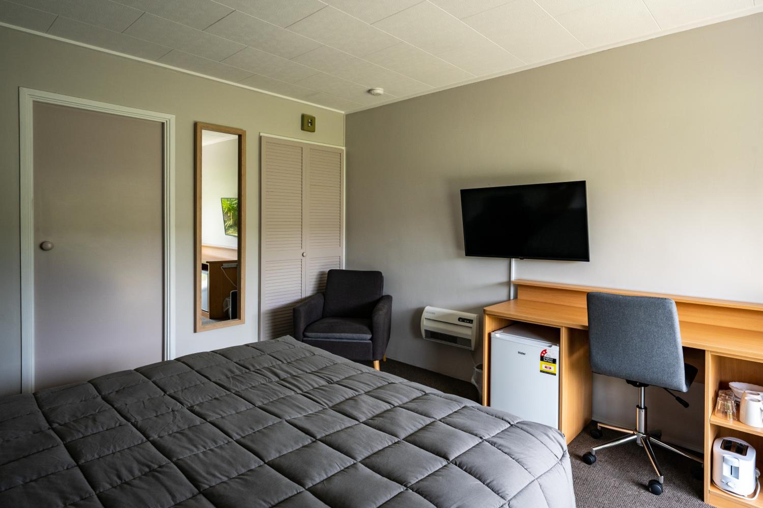 Queen Room - Photo 6