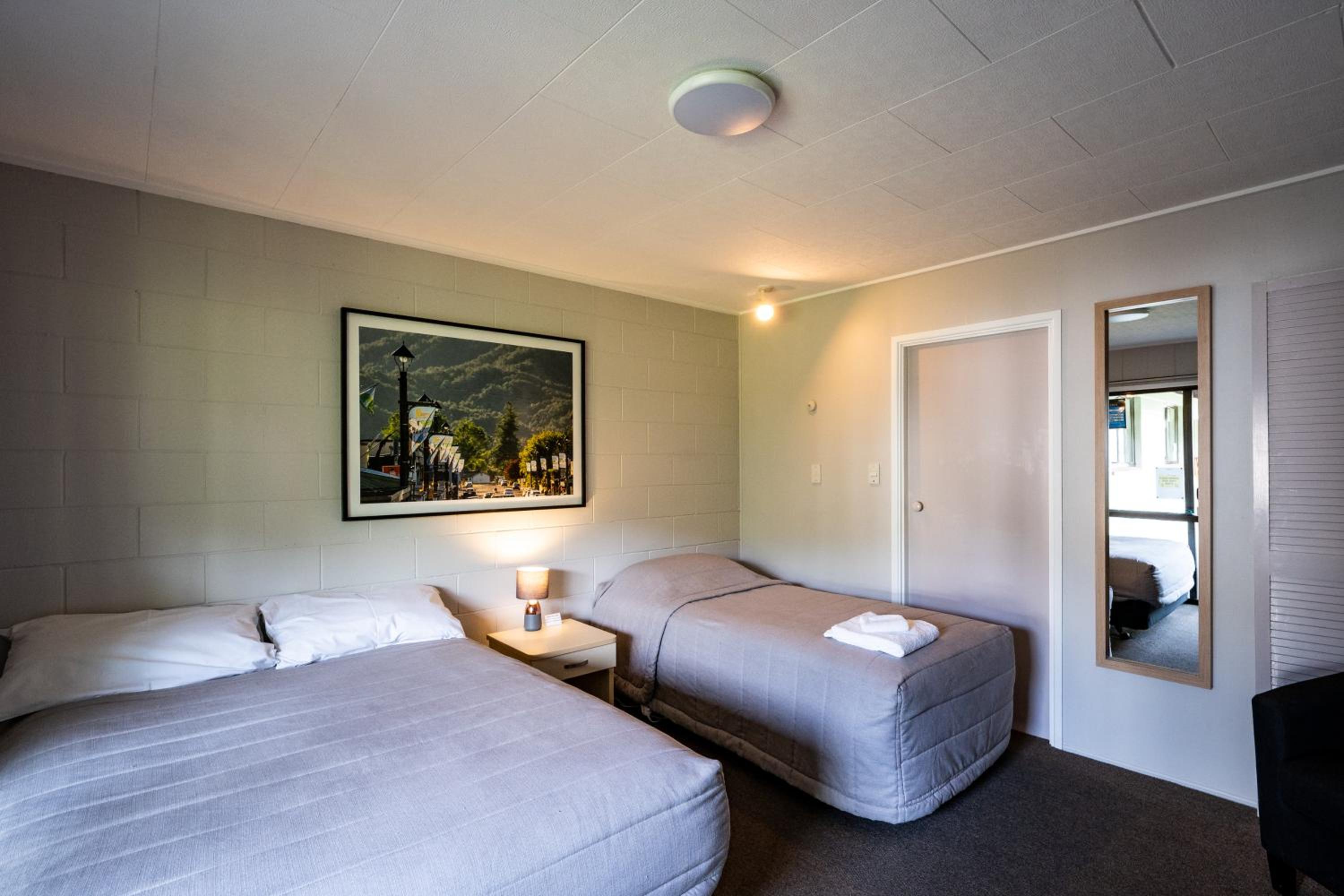 Double or Twin Room - Photo 1