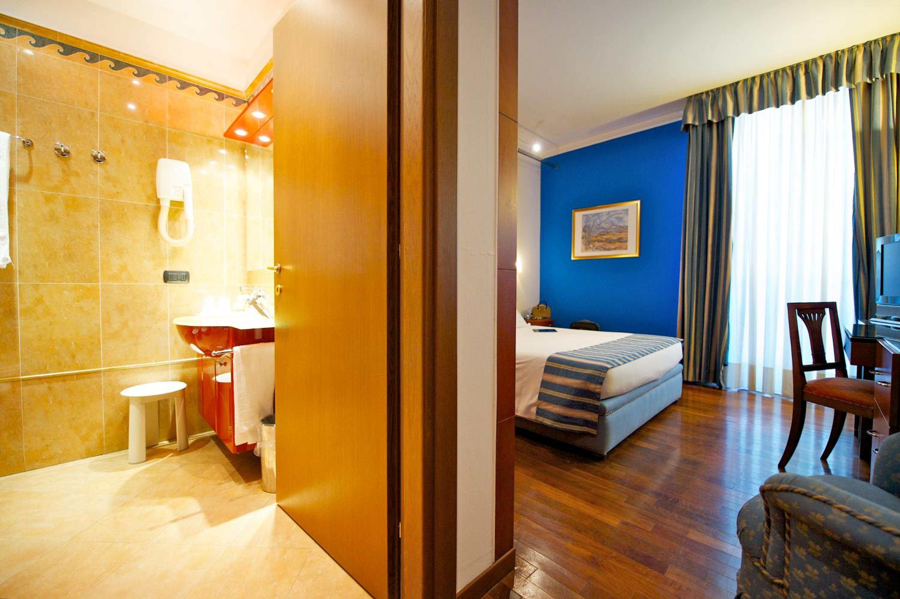 Superior Double or Twin Room photo 2