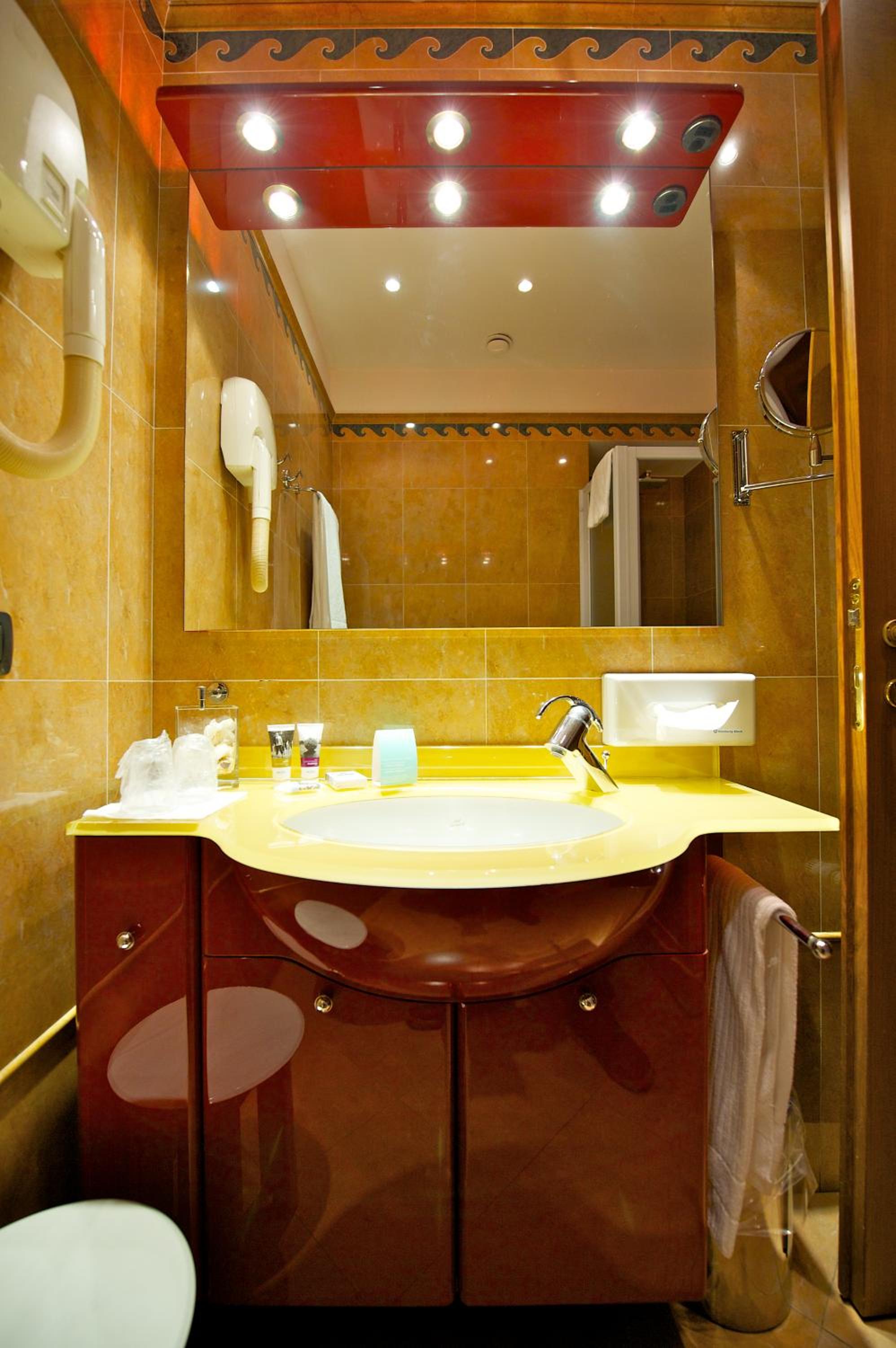 Single Room photo 3