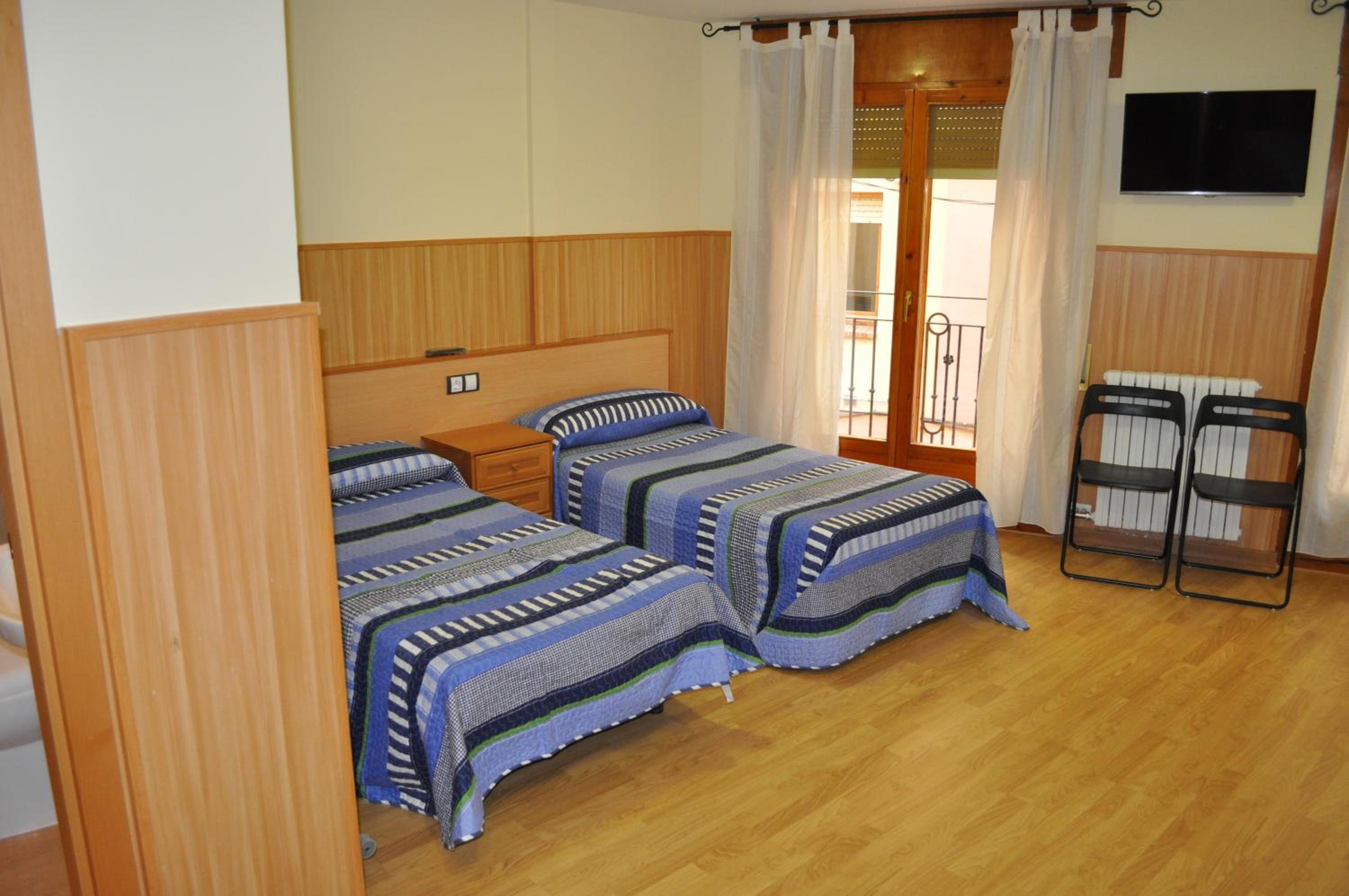 Habitación Cuádruple con Baño Privado