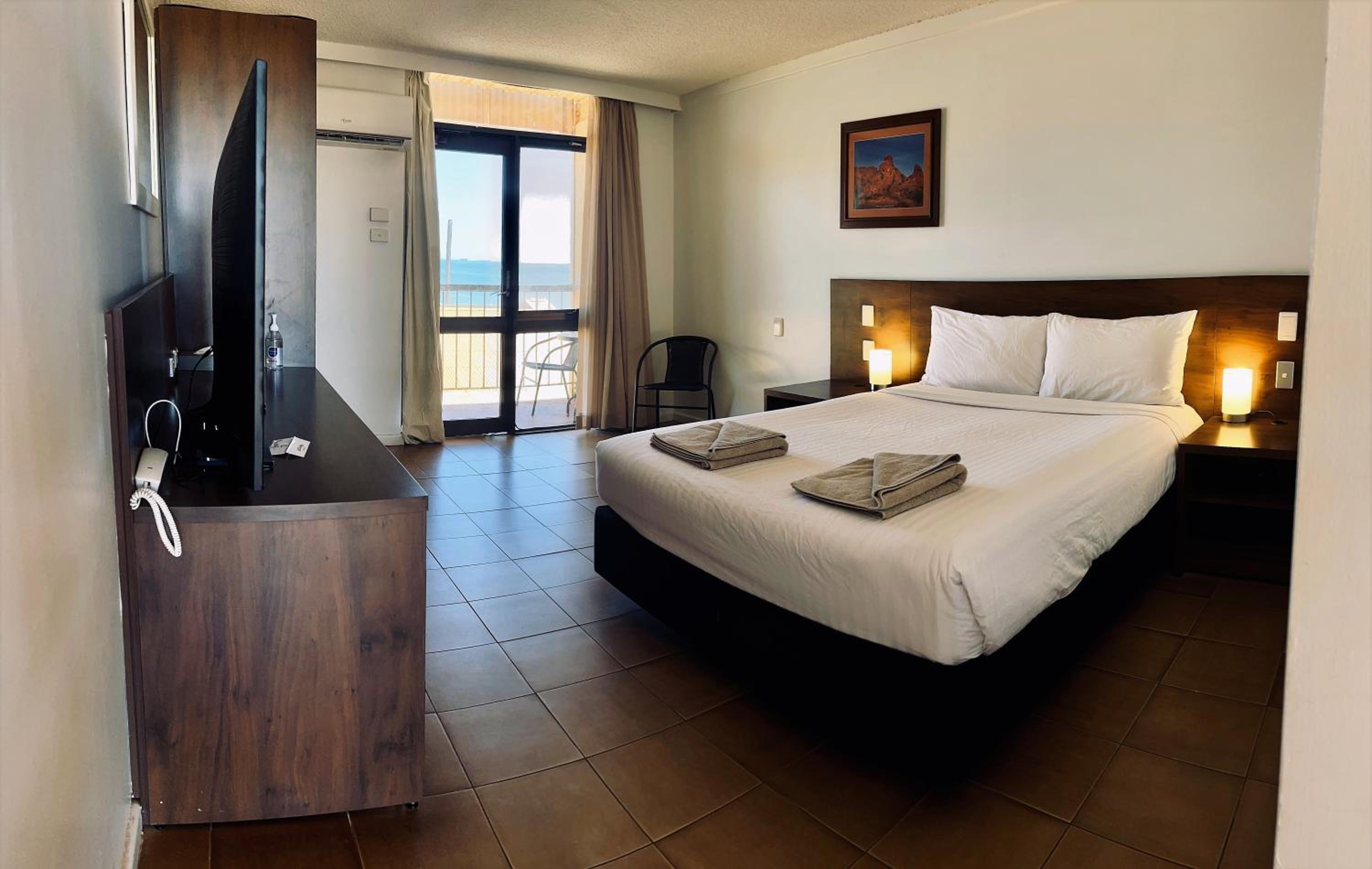 Deluxe Room with Ocean View photo 3