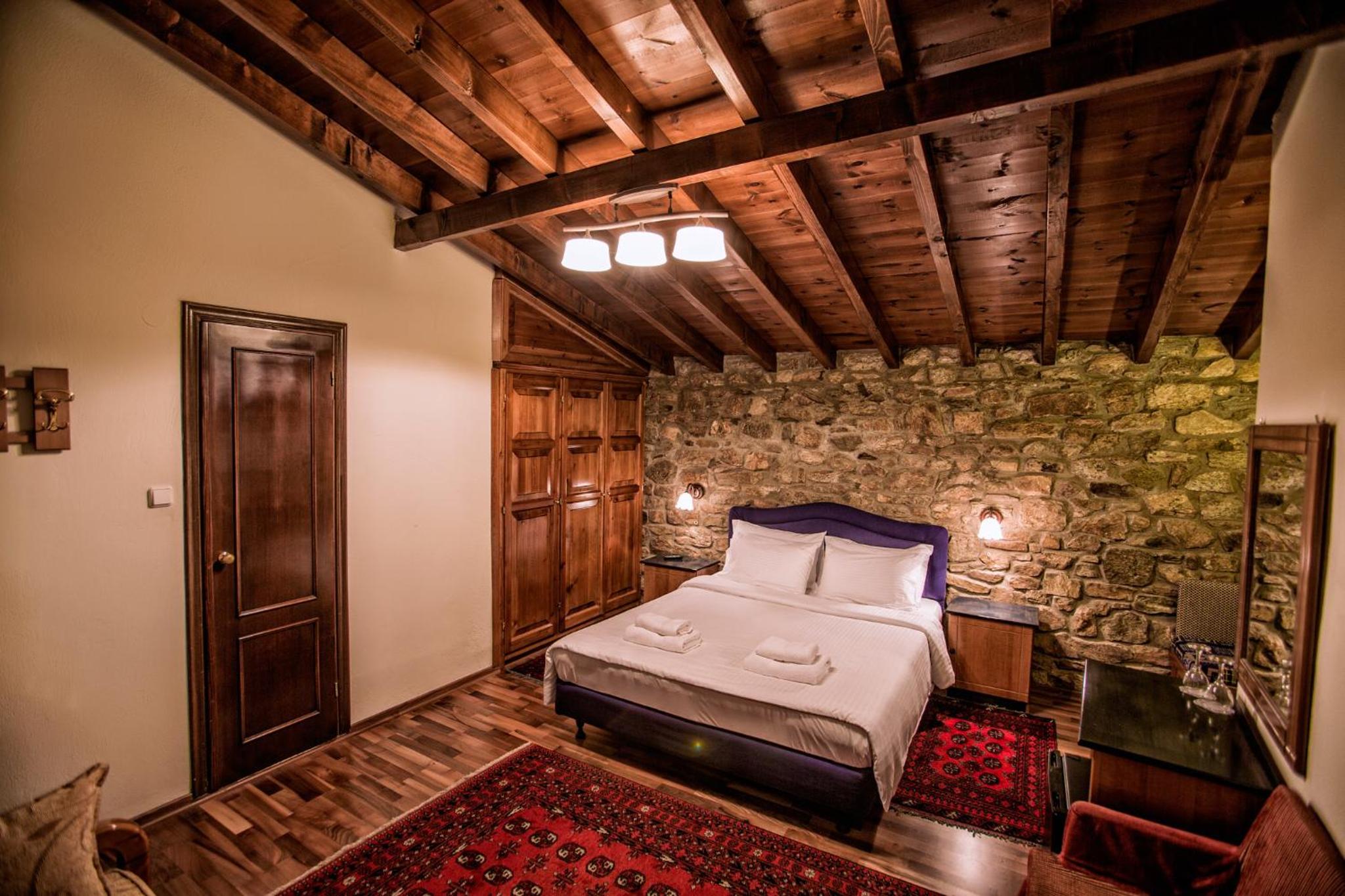 Double Room - Attic - Photo 1