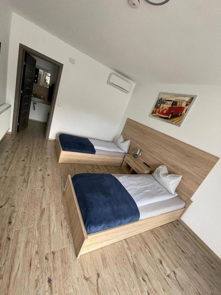Deluxe Twin Room - Photo 21