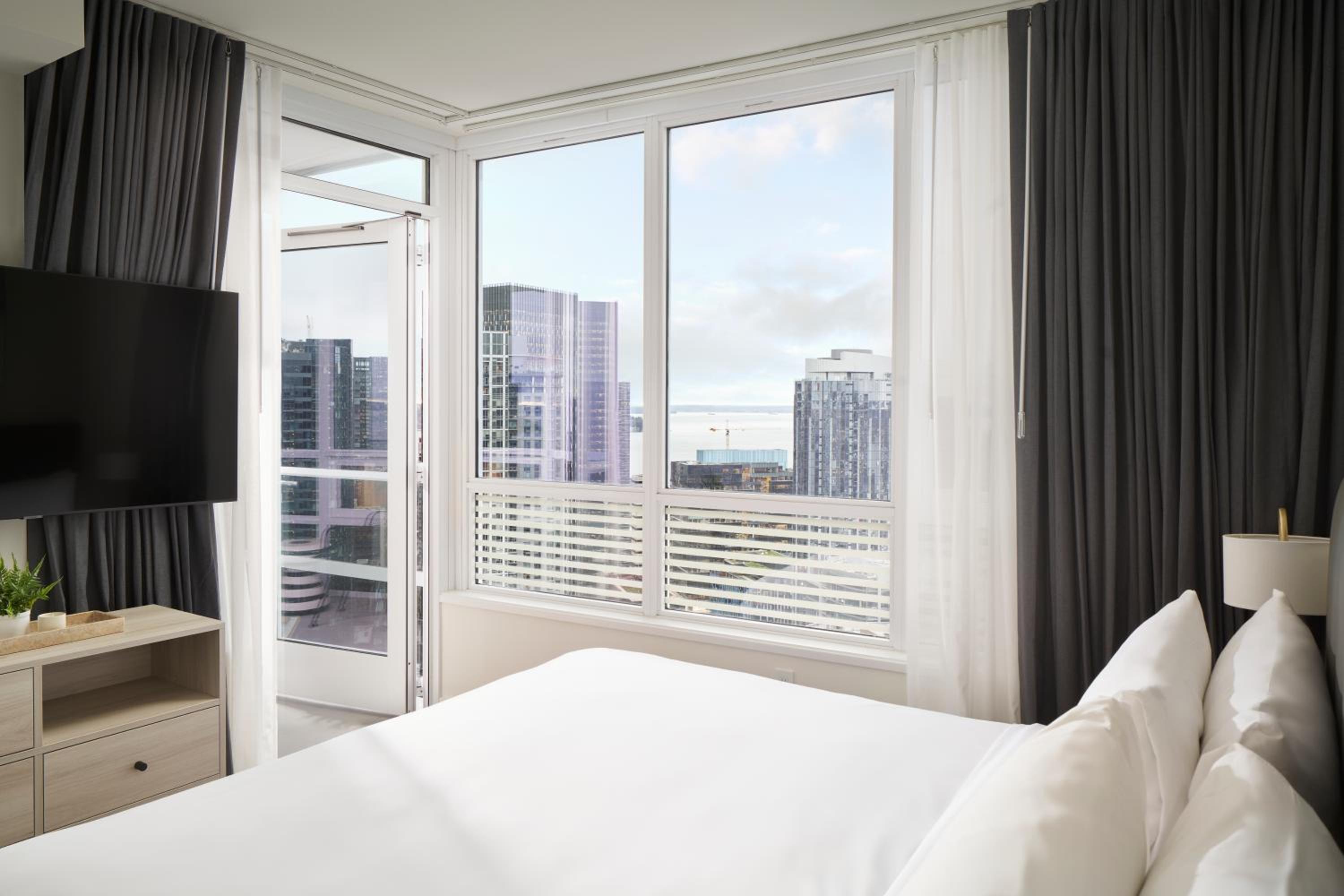 Two Bedroom Sky Suite thumbnail 5