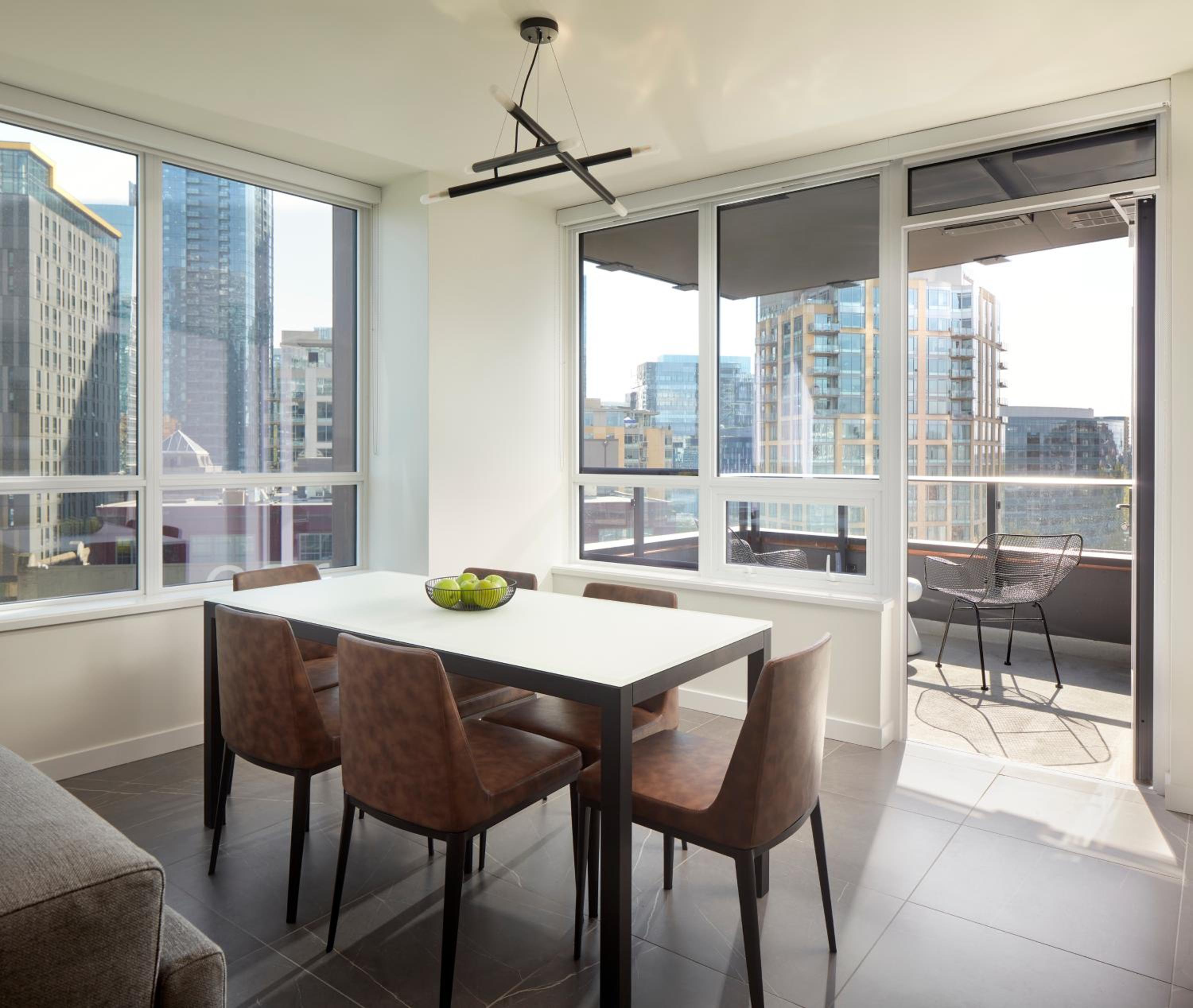 Executive Two Bedroom Suite & Office photo 3