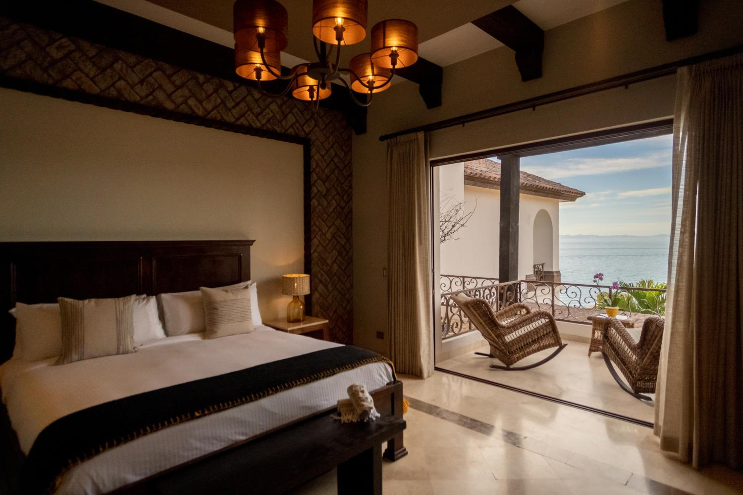 Deluxe Ocean View Suite King - Photo 6
