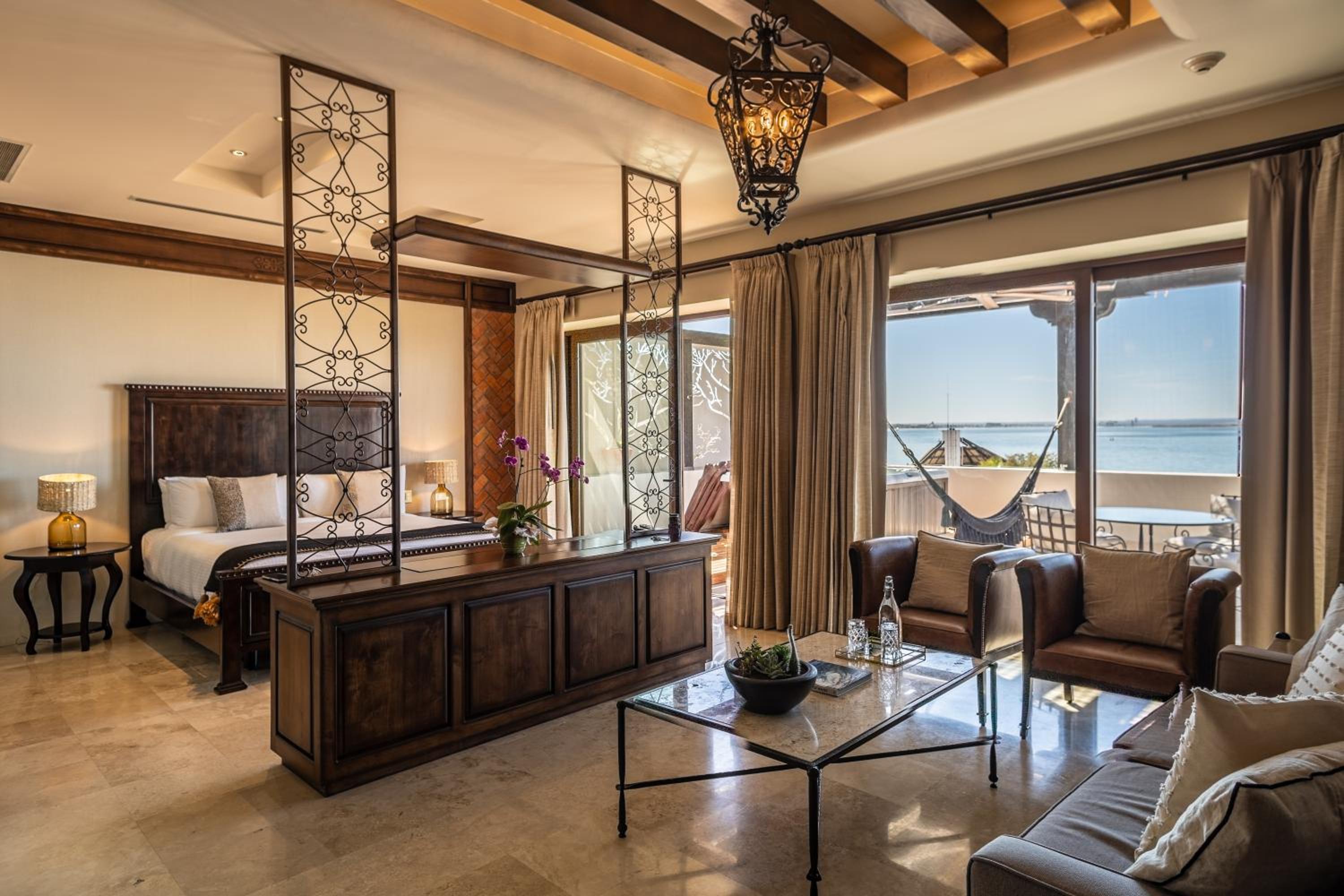 Master Ocean View Suite