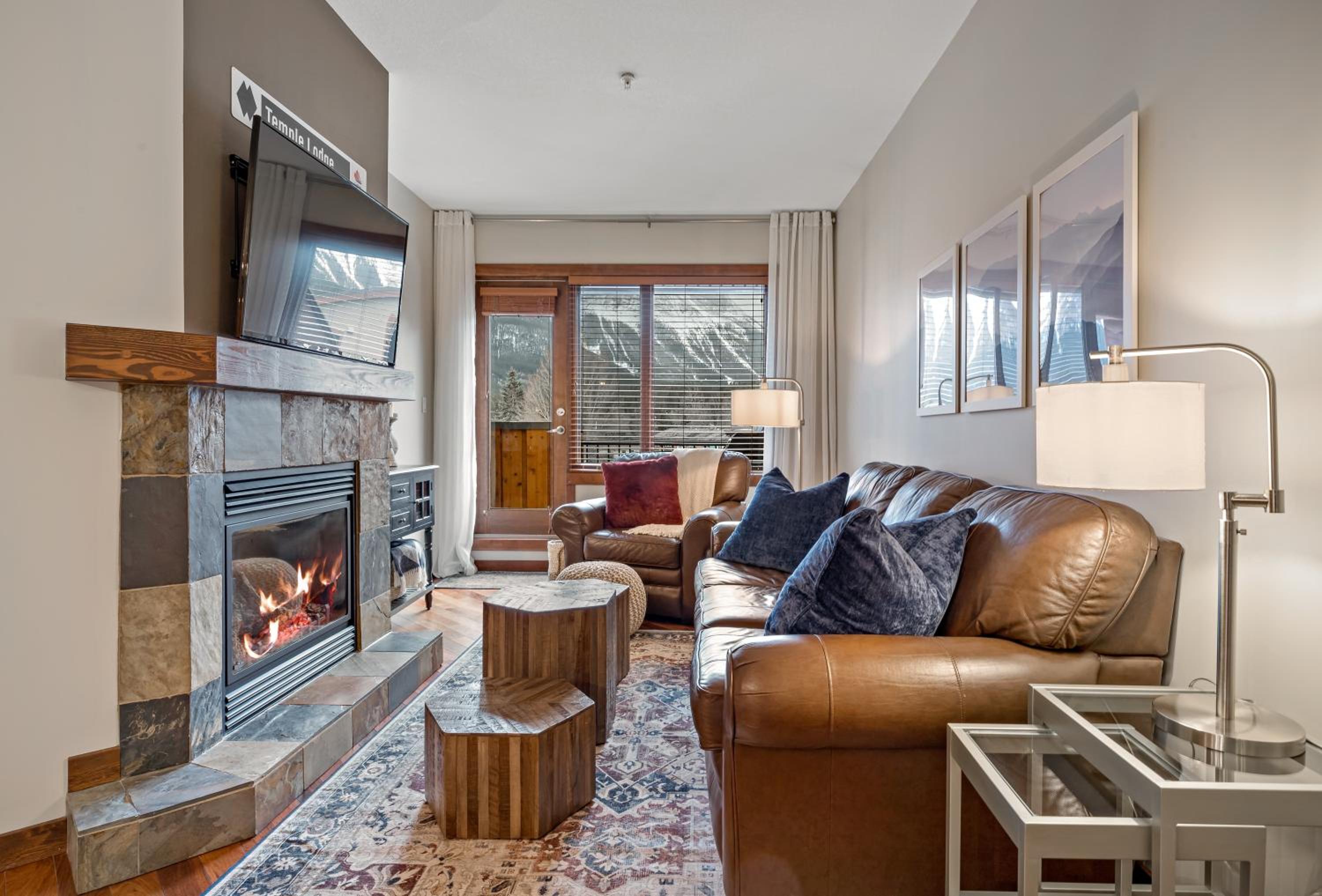Apartment with Mountain View photo 1