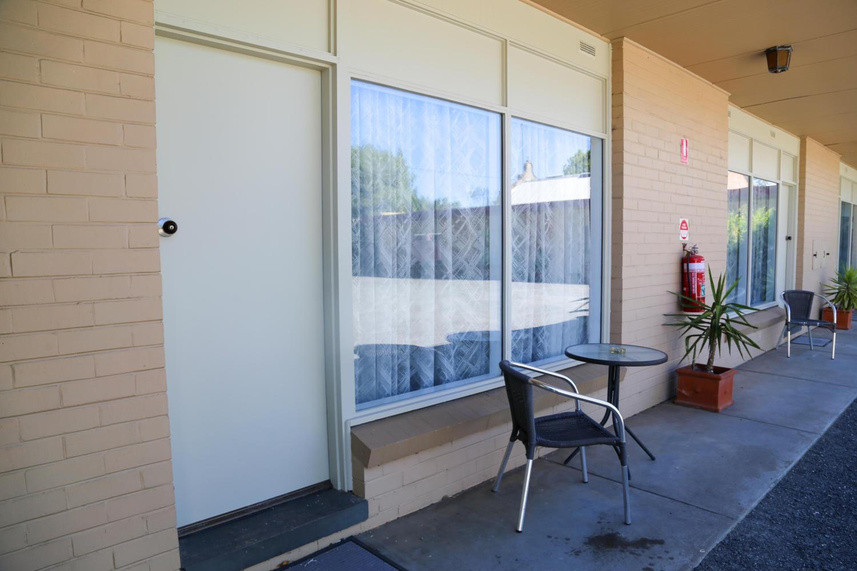 Double or Twin Room - Photo 7