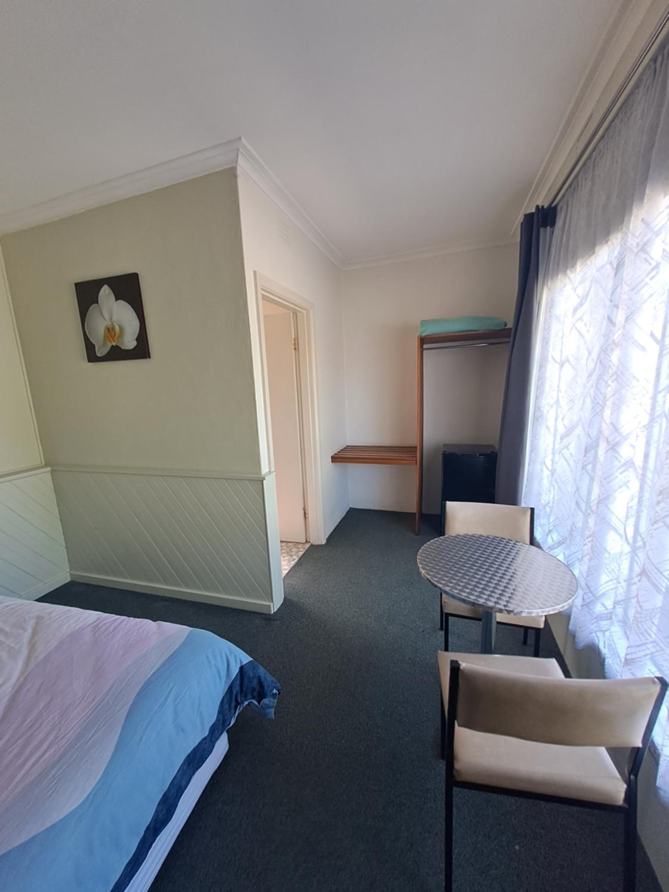 Double or Twin Room - Photo 6