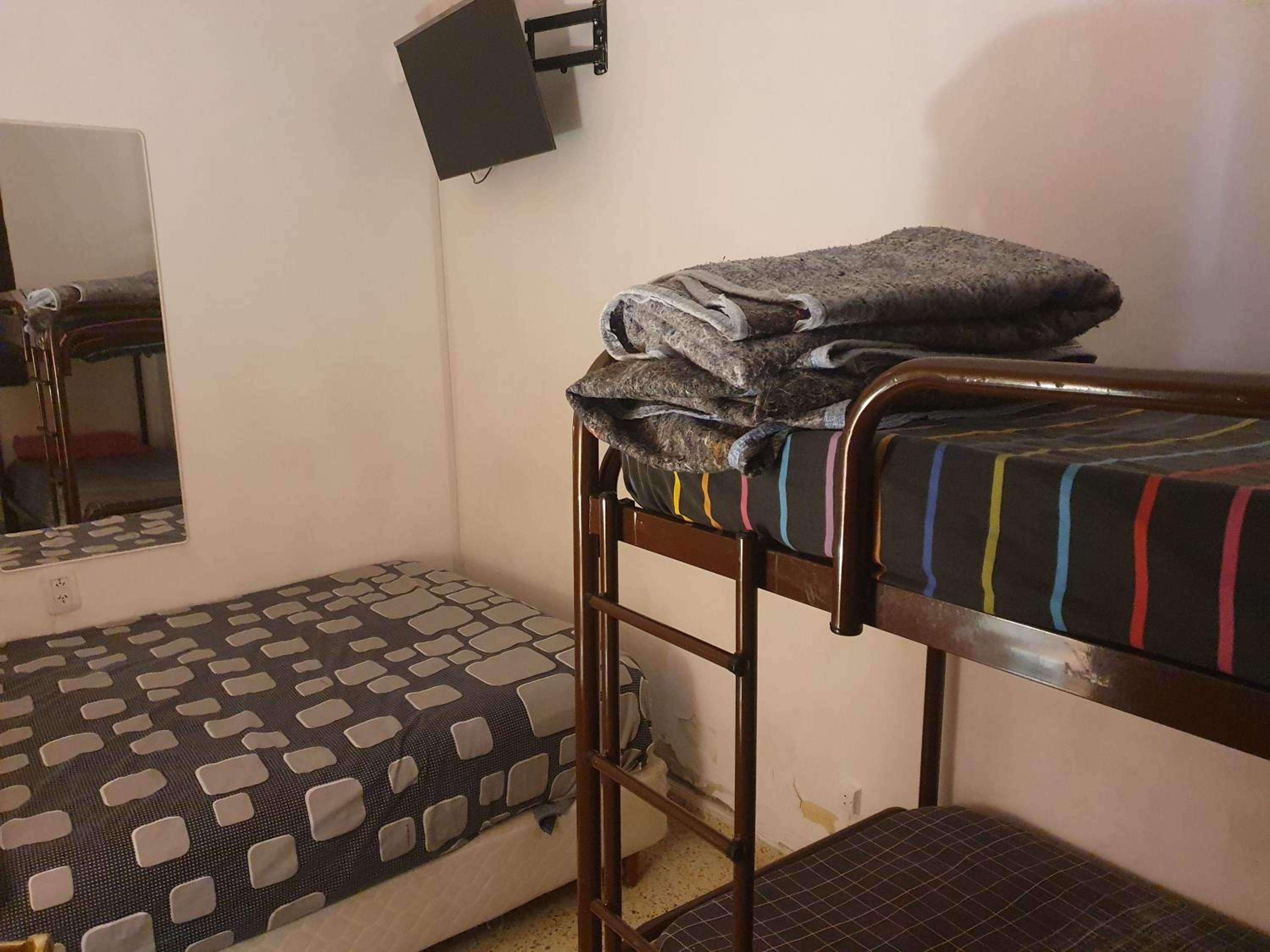 Triple Room with Private Bathroom photo 1