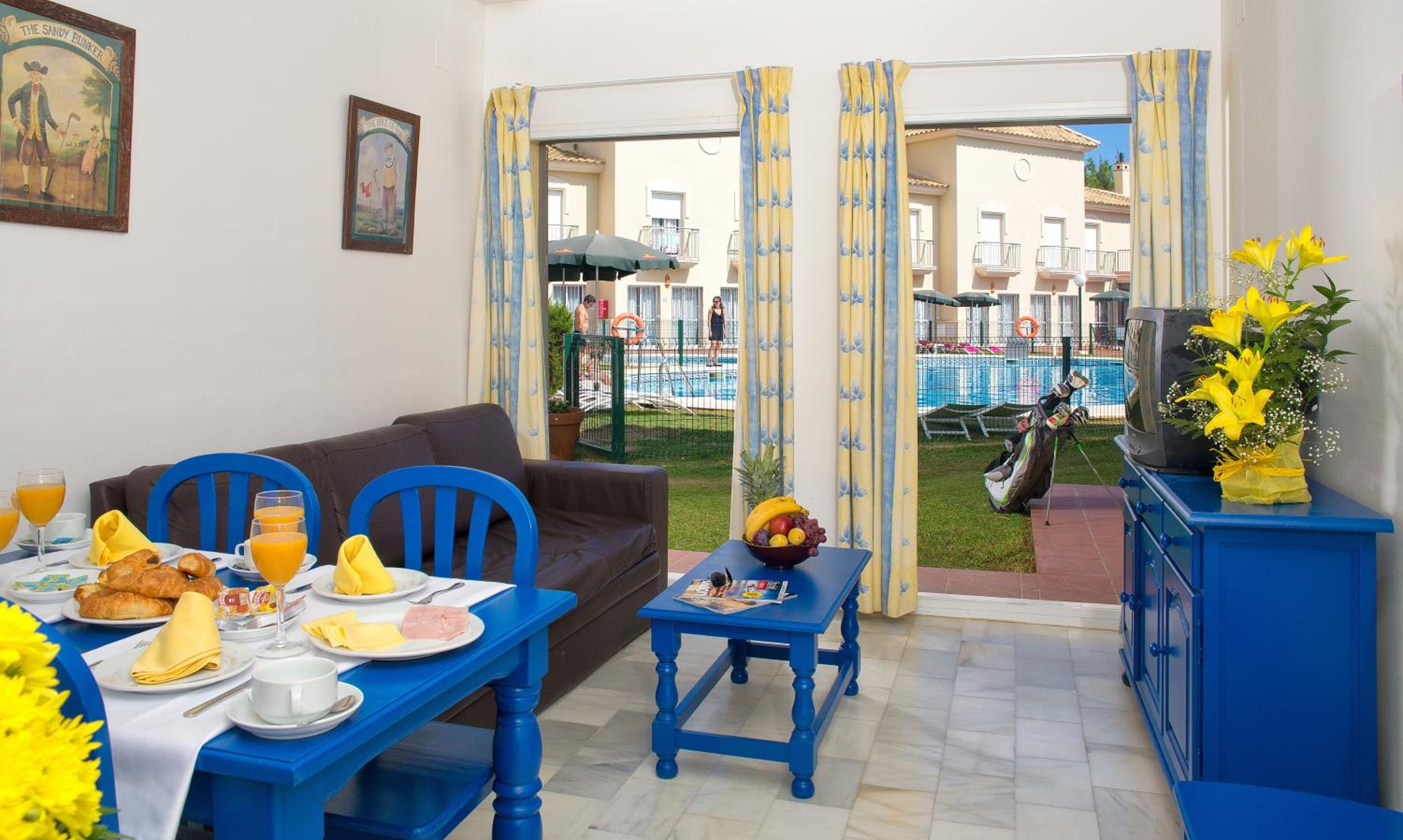 Apartamento de Dos Dormitorios en área de piscina