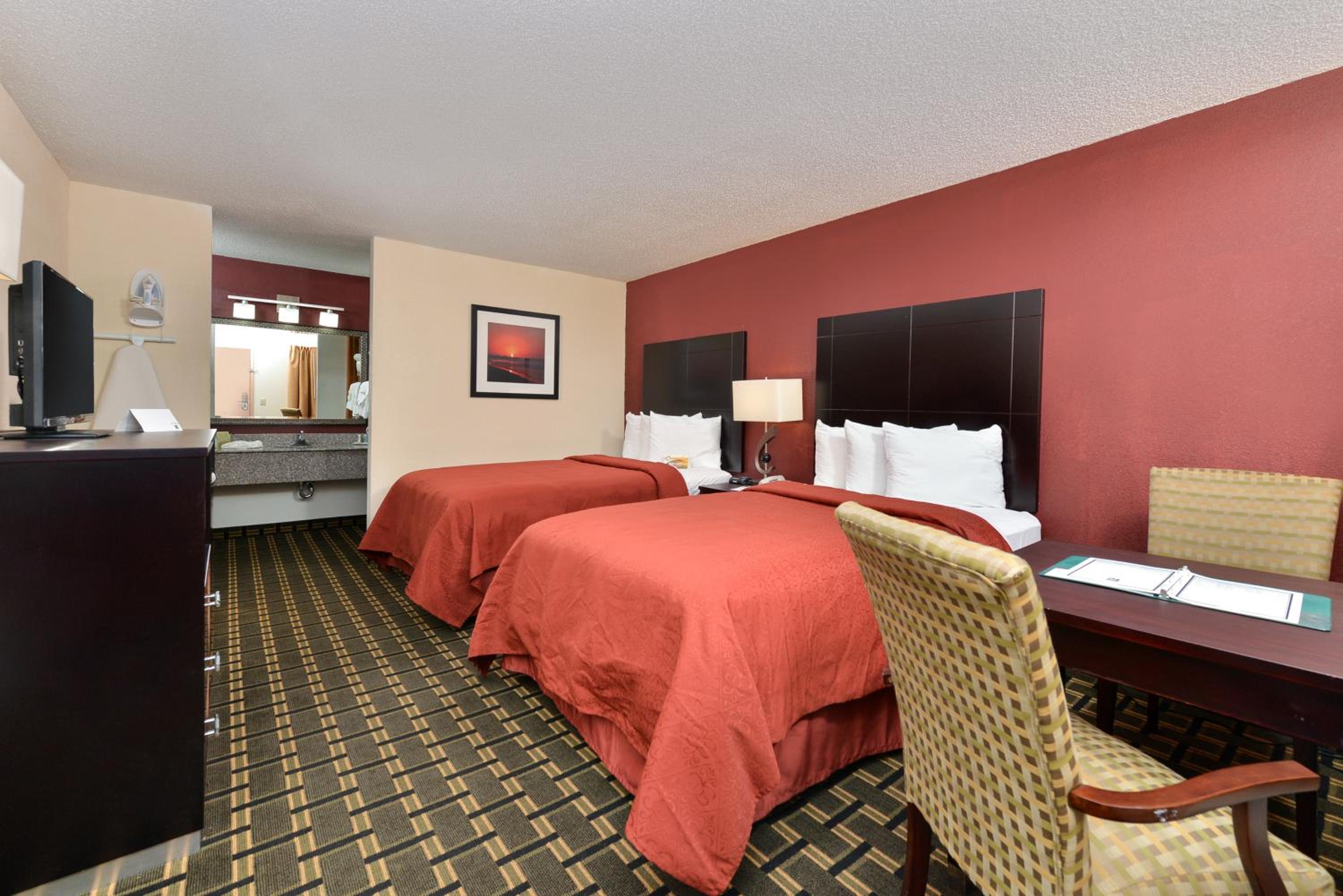Double Room with Two Double Beds - Non-Smoking - Photo 5