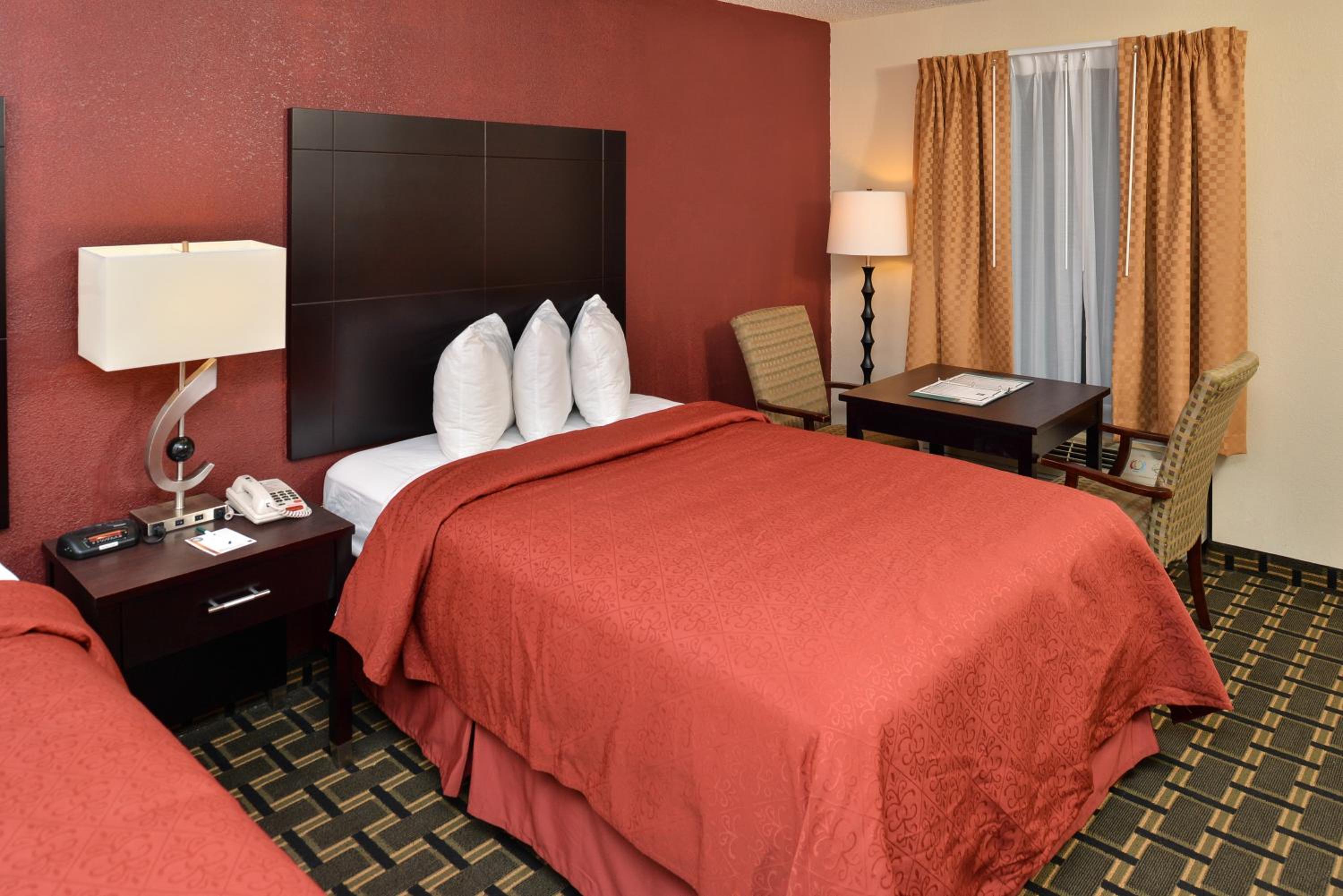 Double Room with Two Double Beds - Non-Smoking - Photo 6