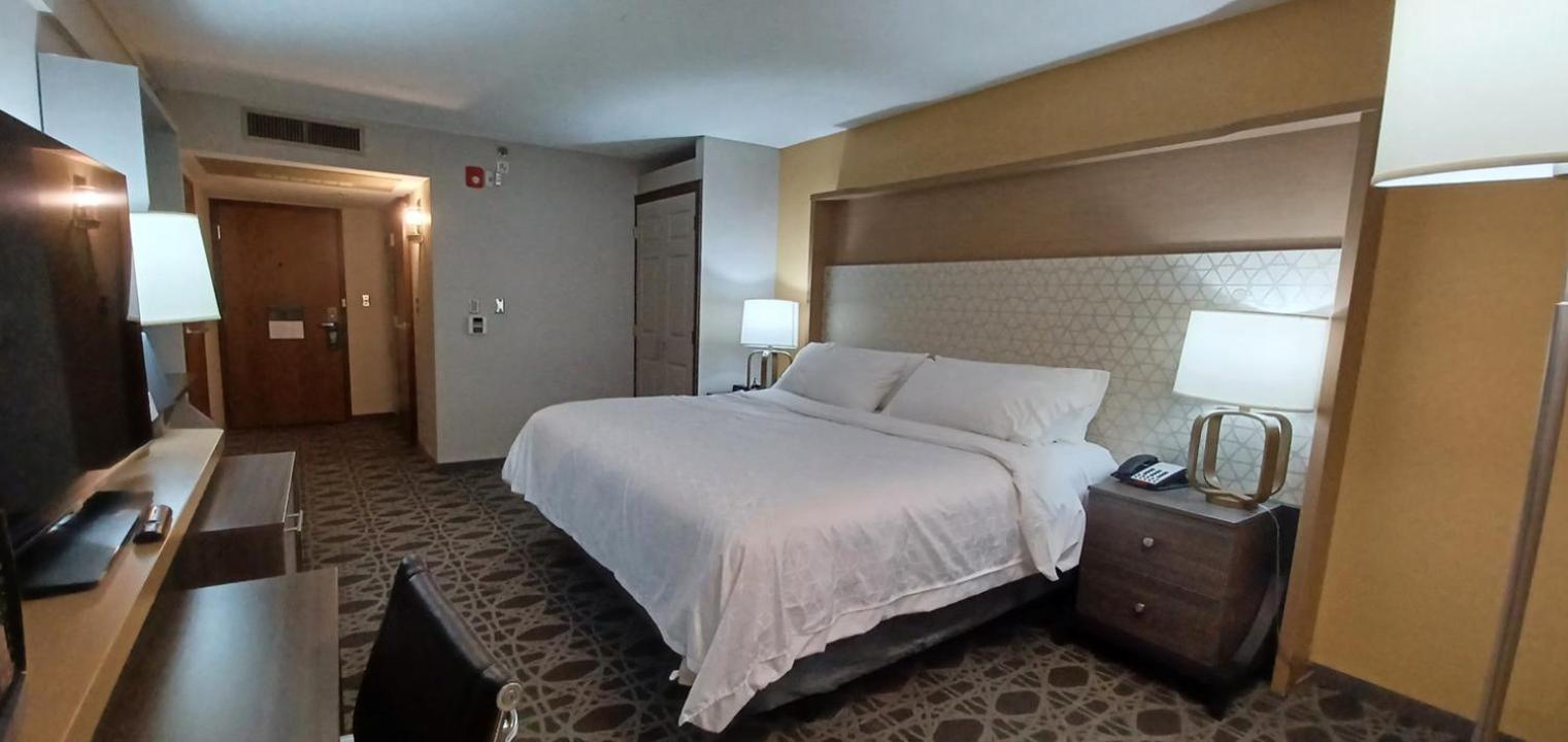 King Room - Mobility Access/Hearing Accessible - Photo 1