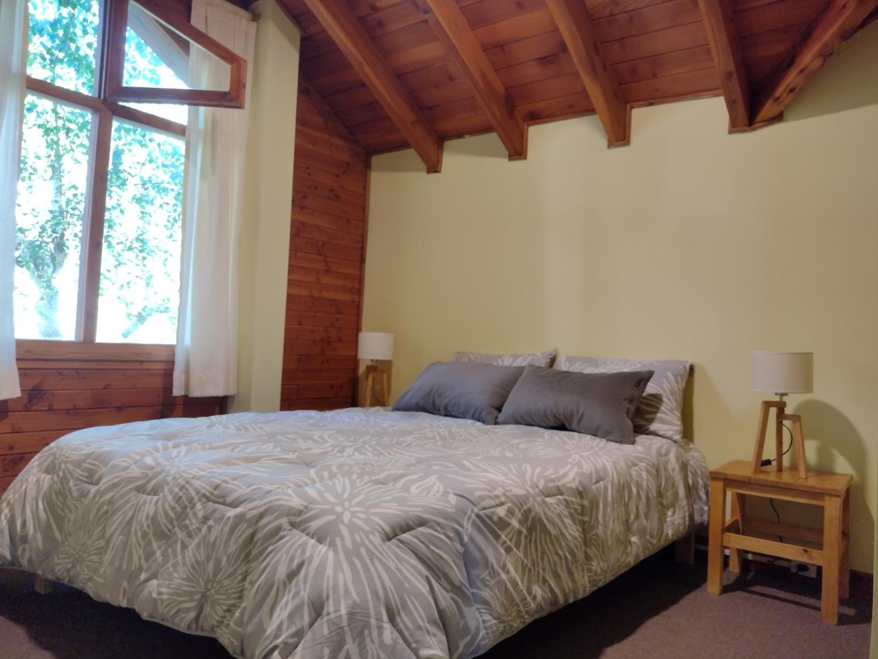 Three-Bedroom House photo 3