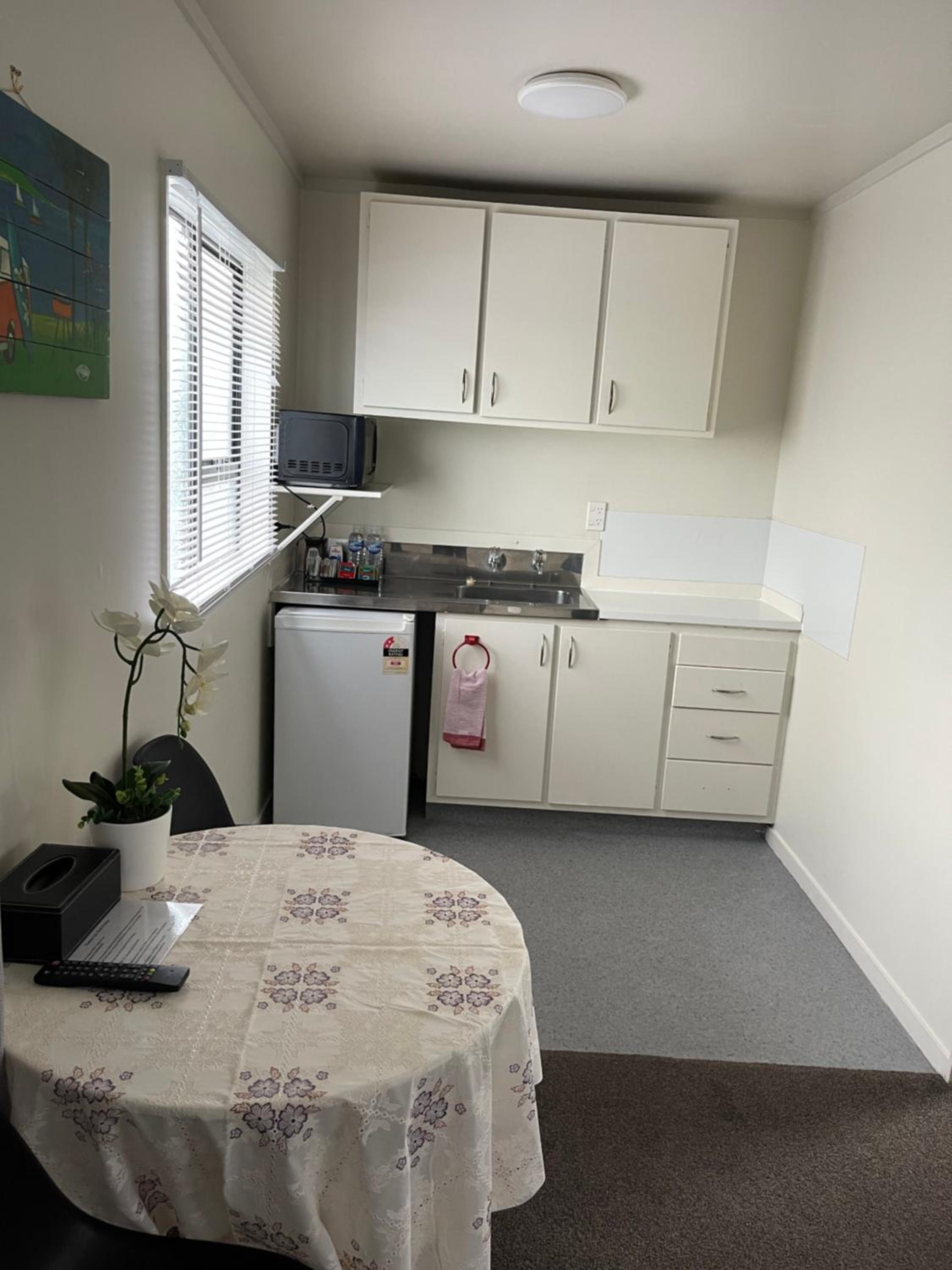Double Room with Private Bathroom - Photo 4