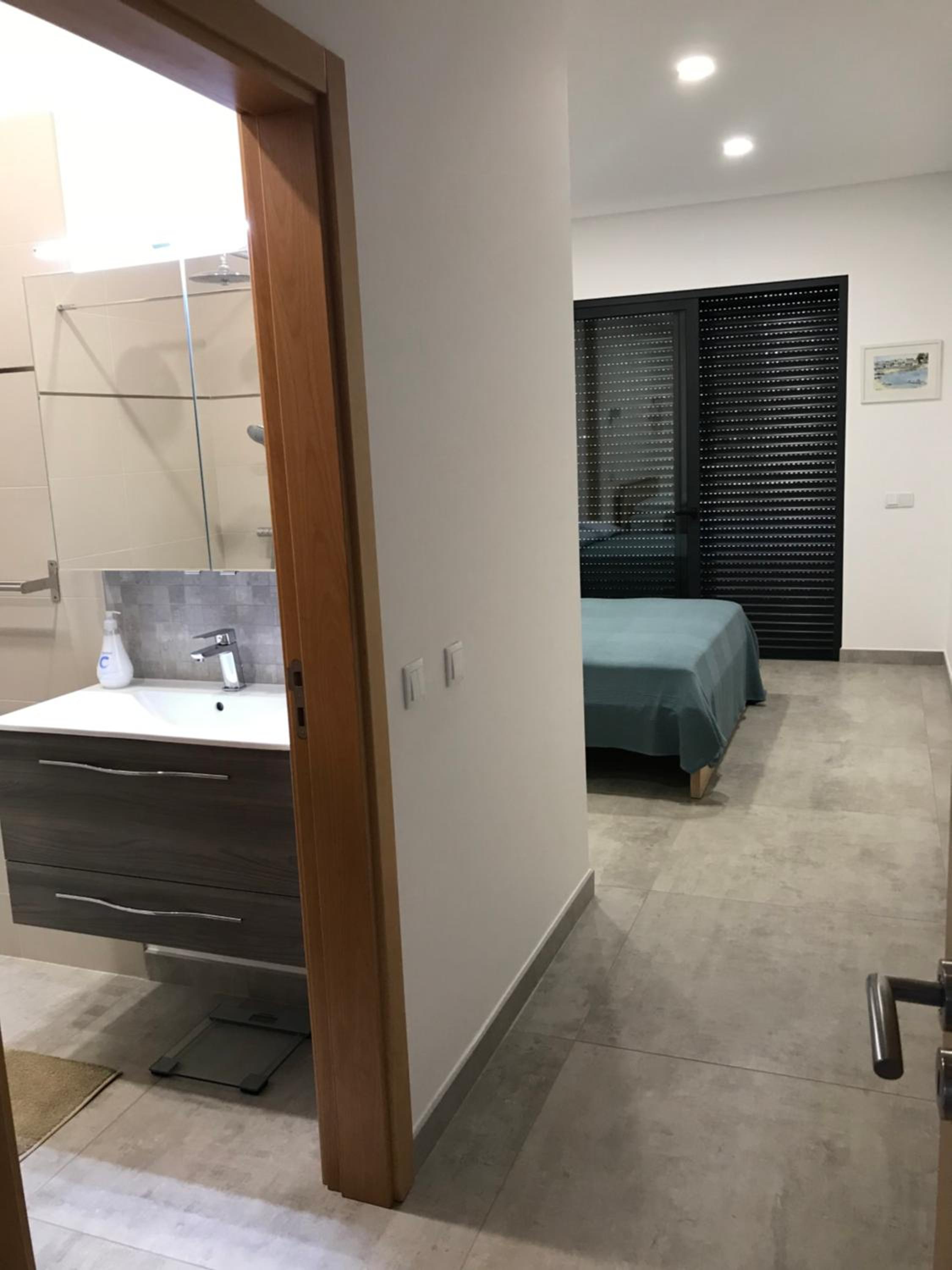 Double Room with Private Bathroom photo 2
