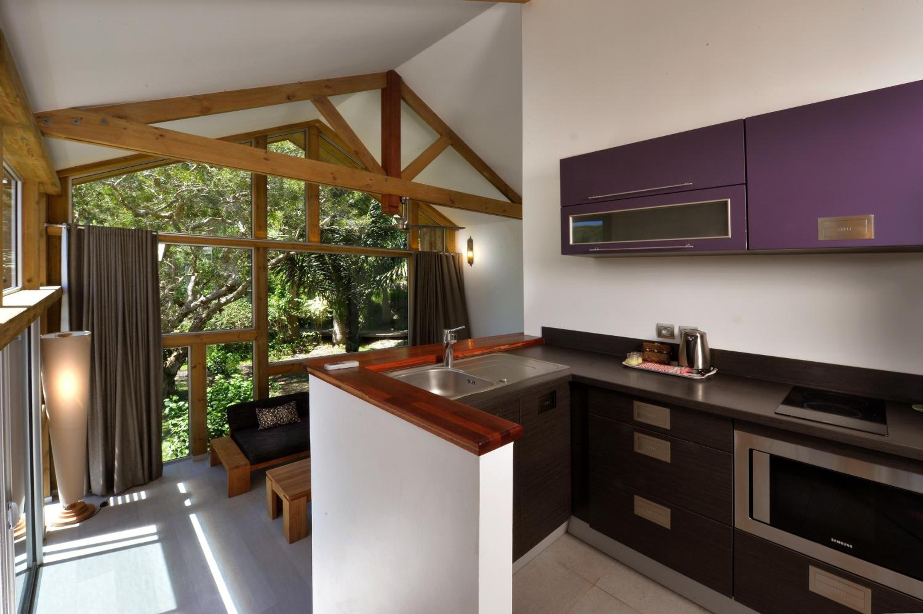 Two-Bedroom Suite with Jacuzzi photo 2
