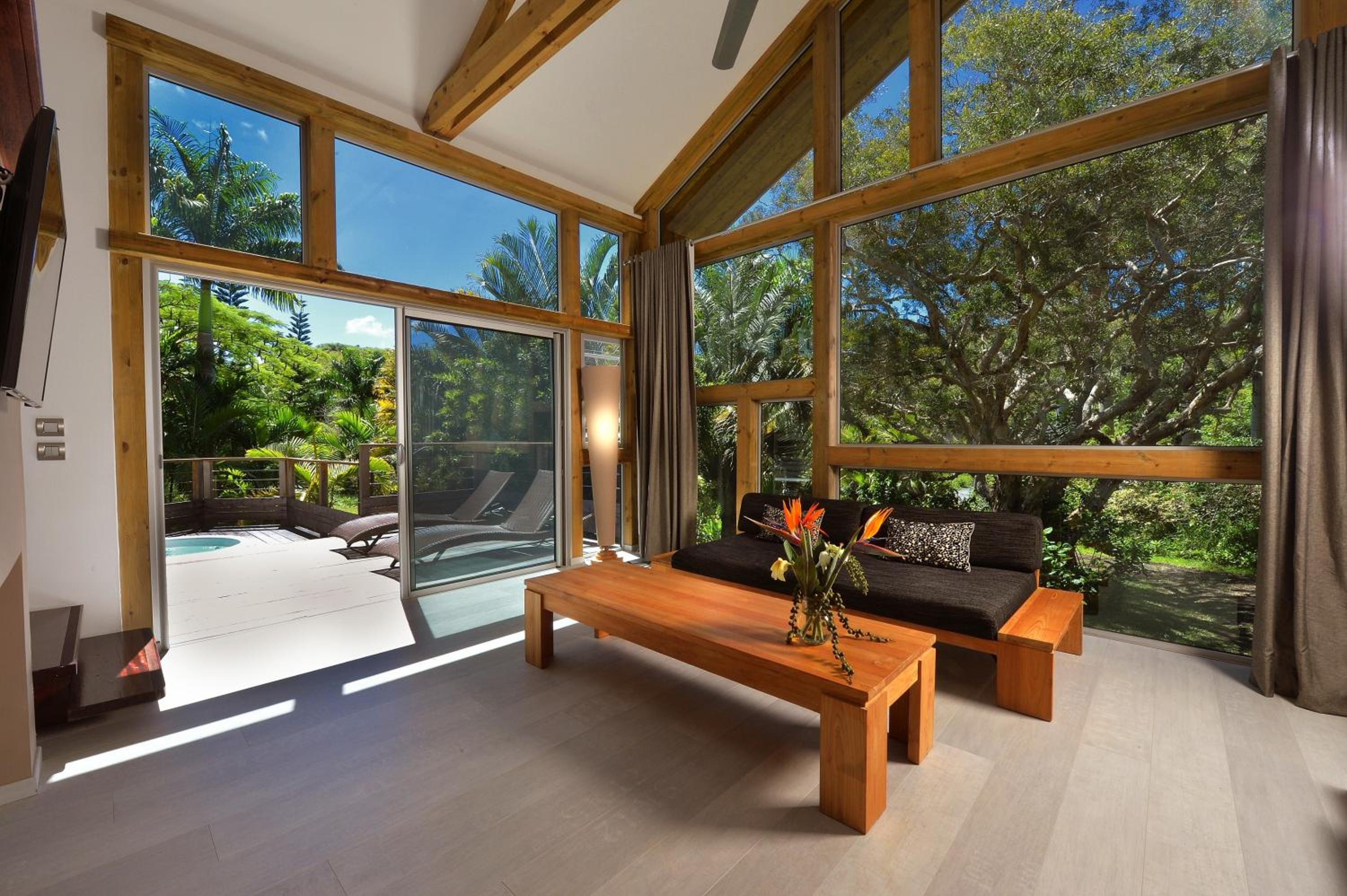 Two-Bedroom Suite with Jacuzzi photo 3