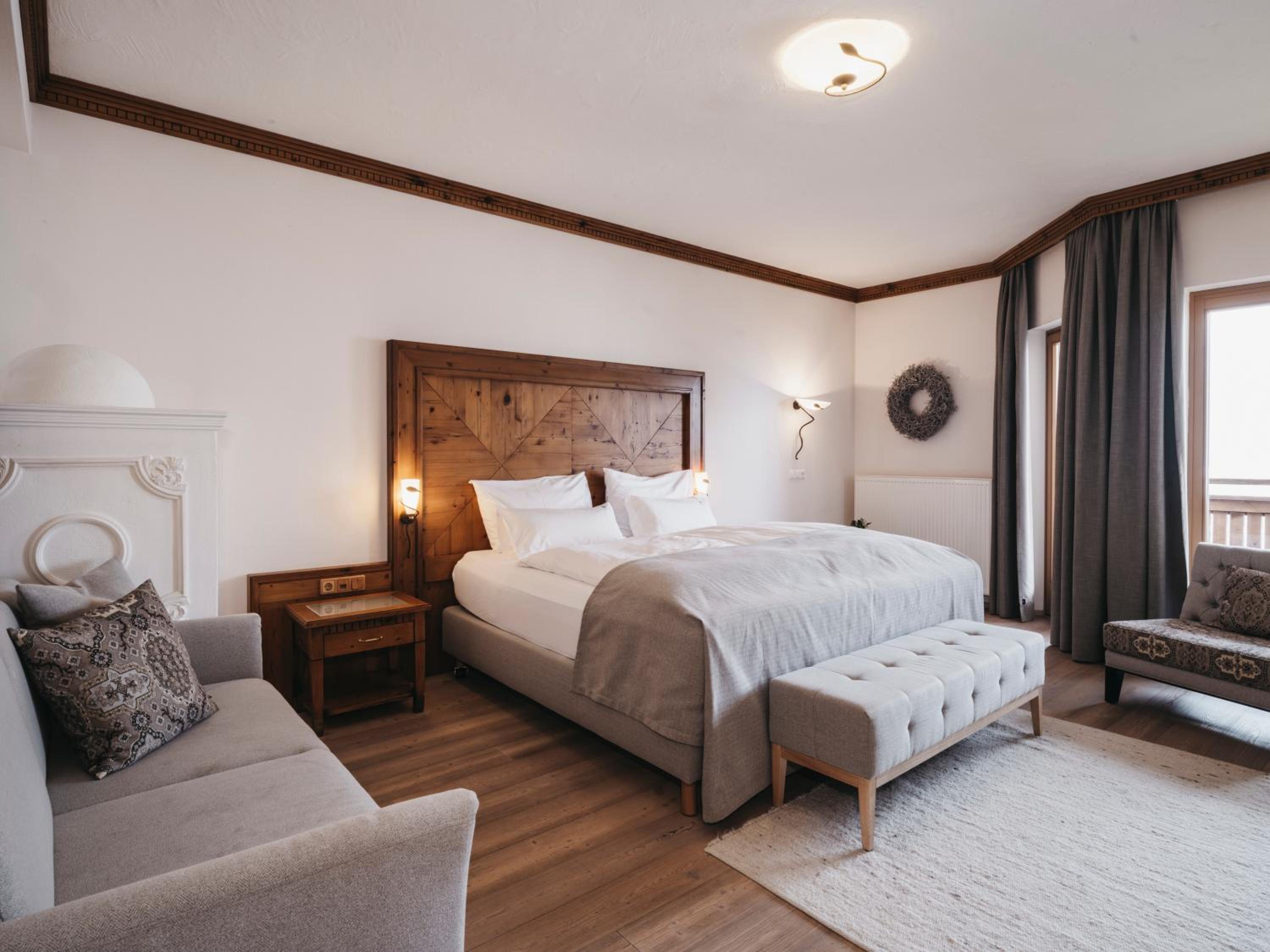 Junior Suite with Mountain View - Photo 3