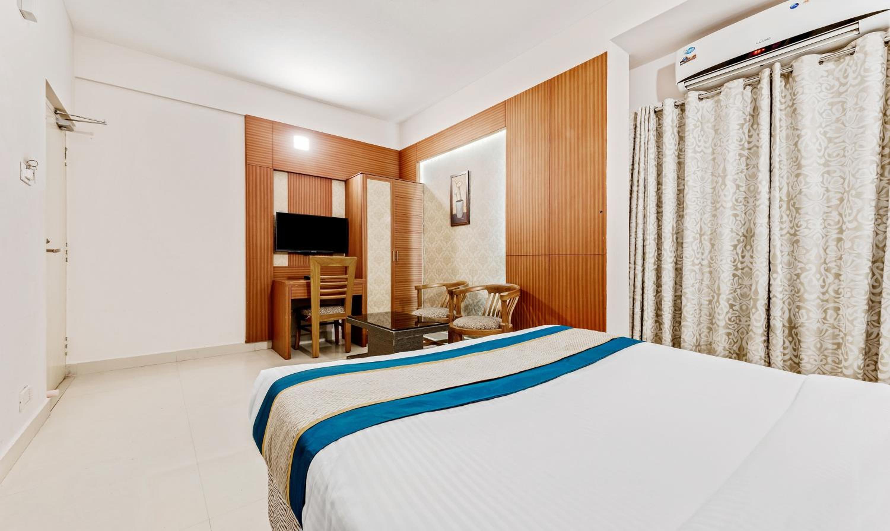 Deluxe Double Room - Photo 7