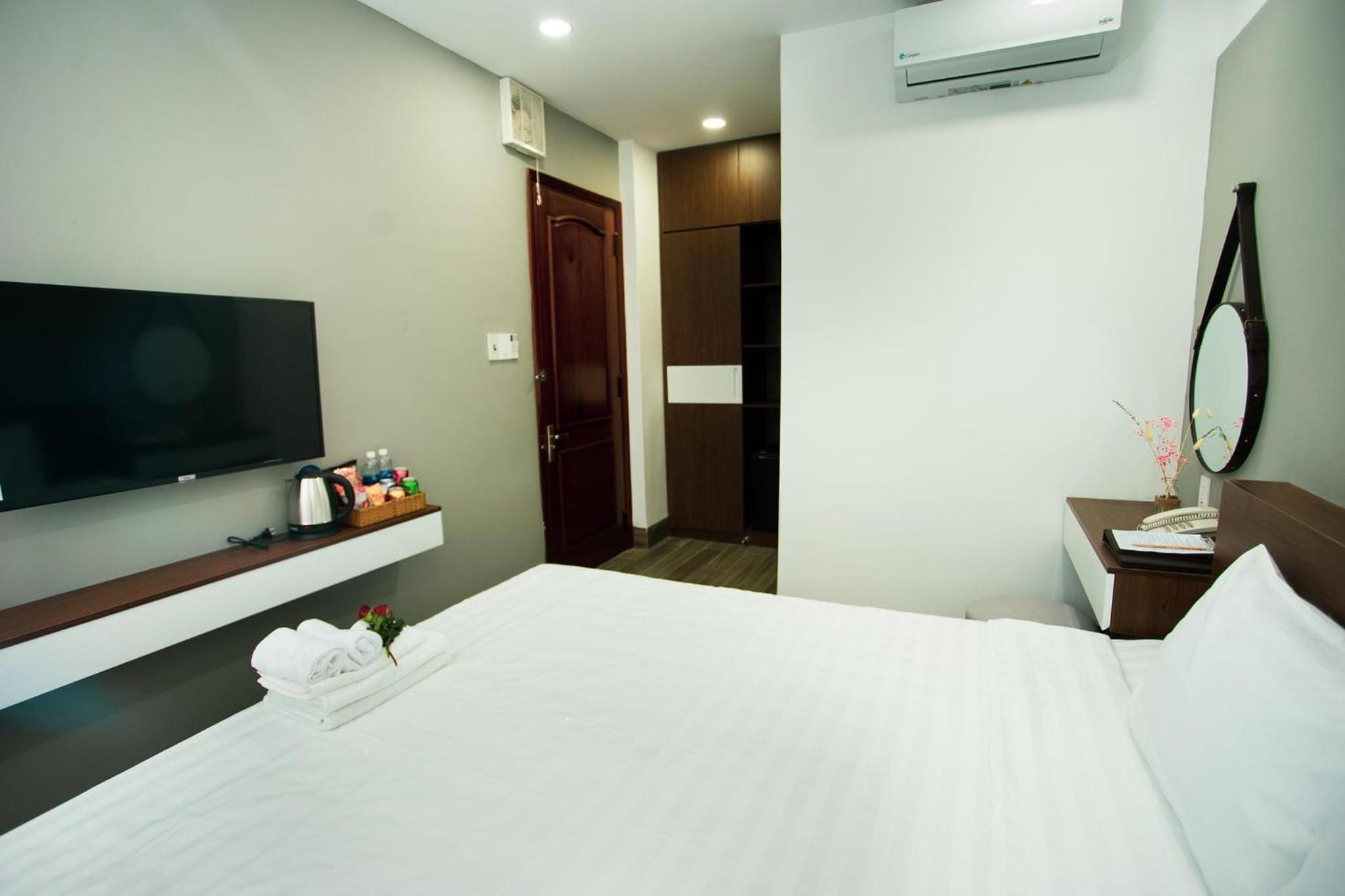 Standard King Room
