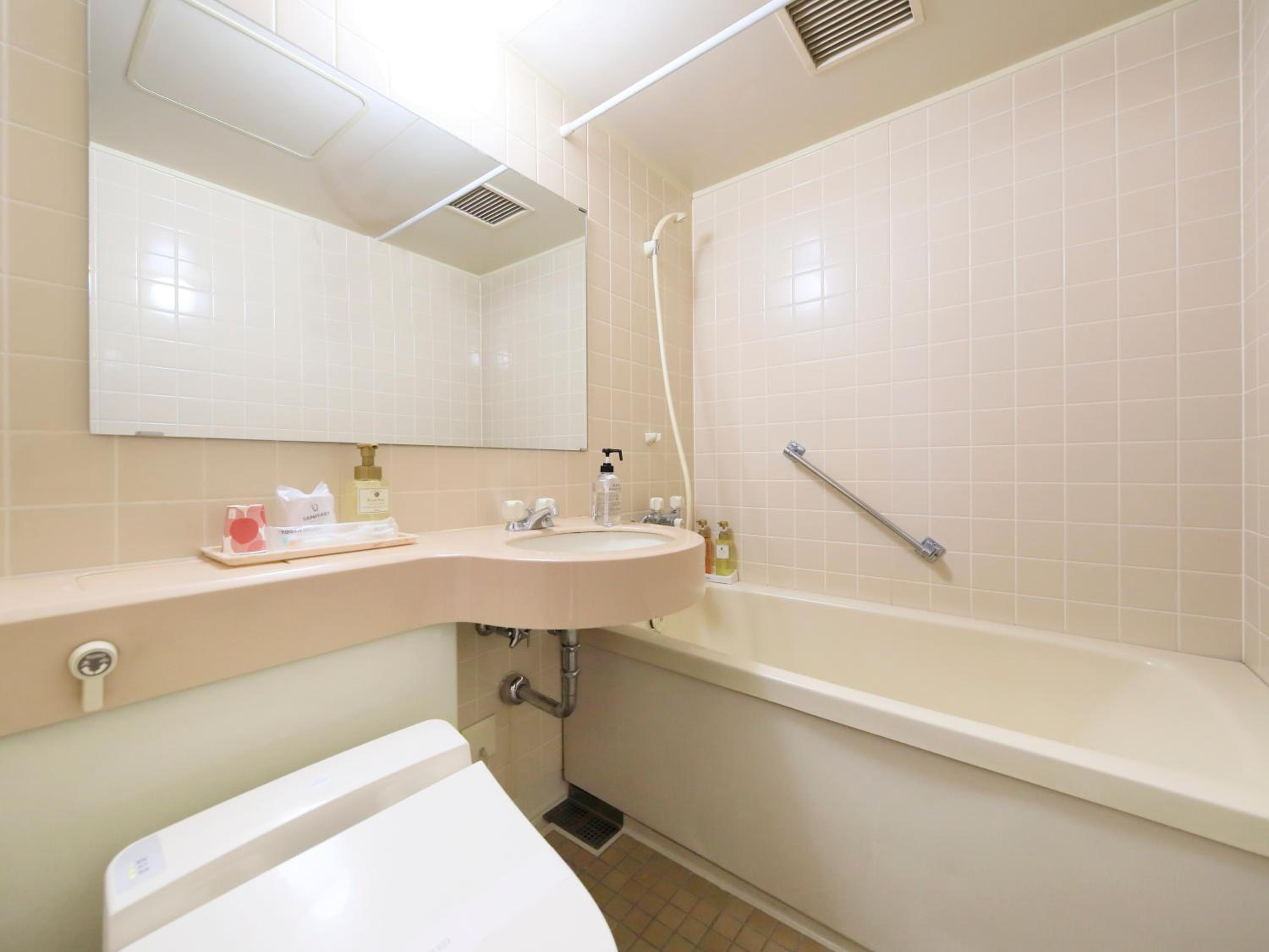 Standard Twin Room - Non-Smoking photo 2