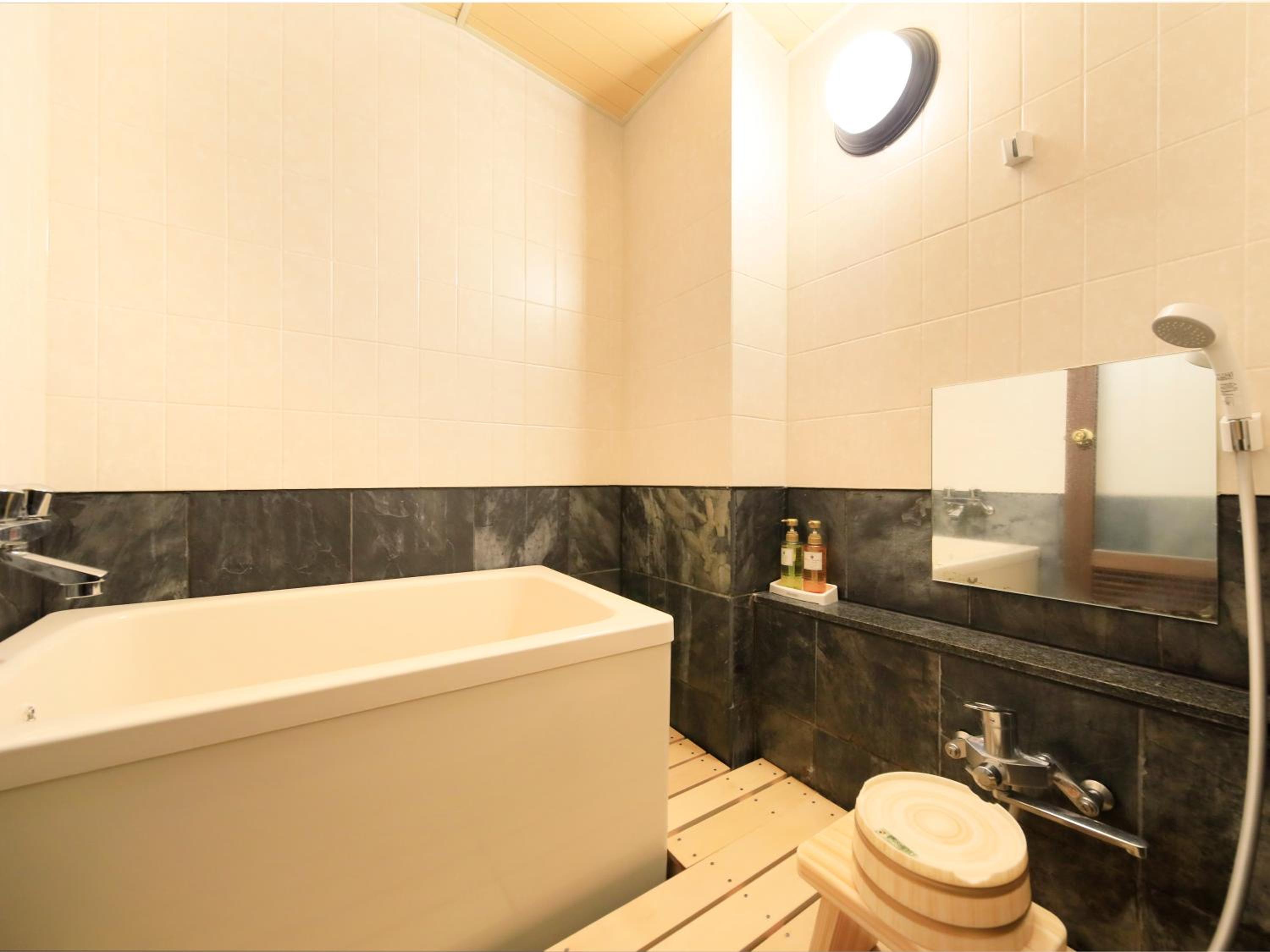 Japanese-Style Superior Room (12 tatami) with Mountain View-Non-Smoking, photo 6